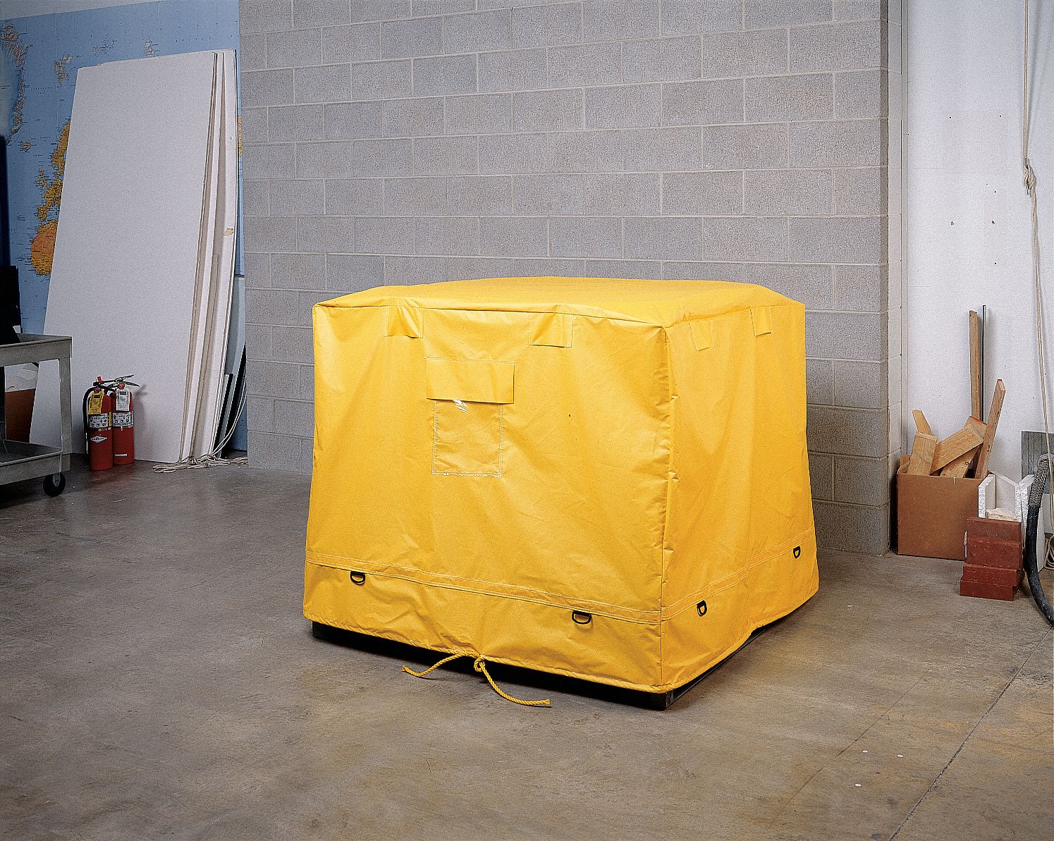 GRAINGER APPROVED Containment Tarp, Vinyl, For Use With 55 gal Drums, 53 1/2 in Length, 53 1/2