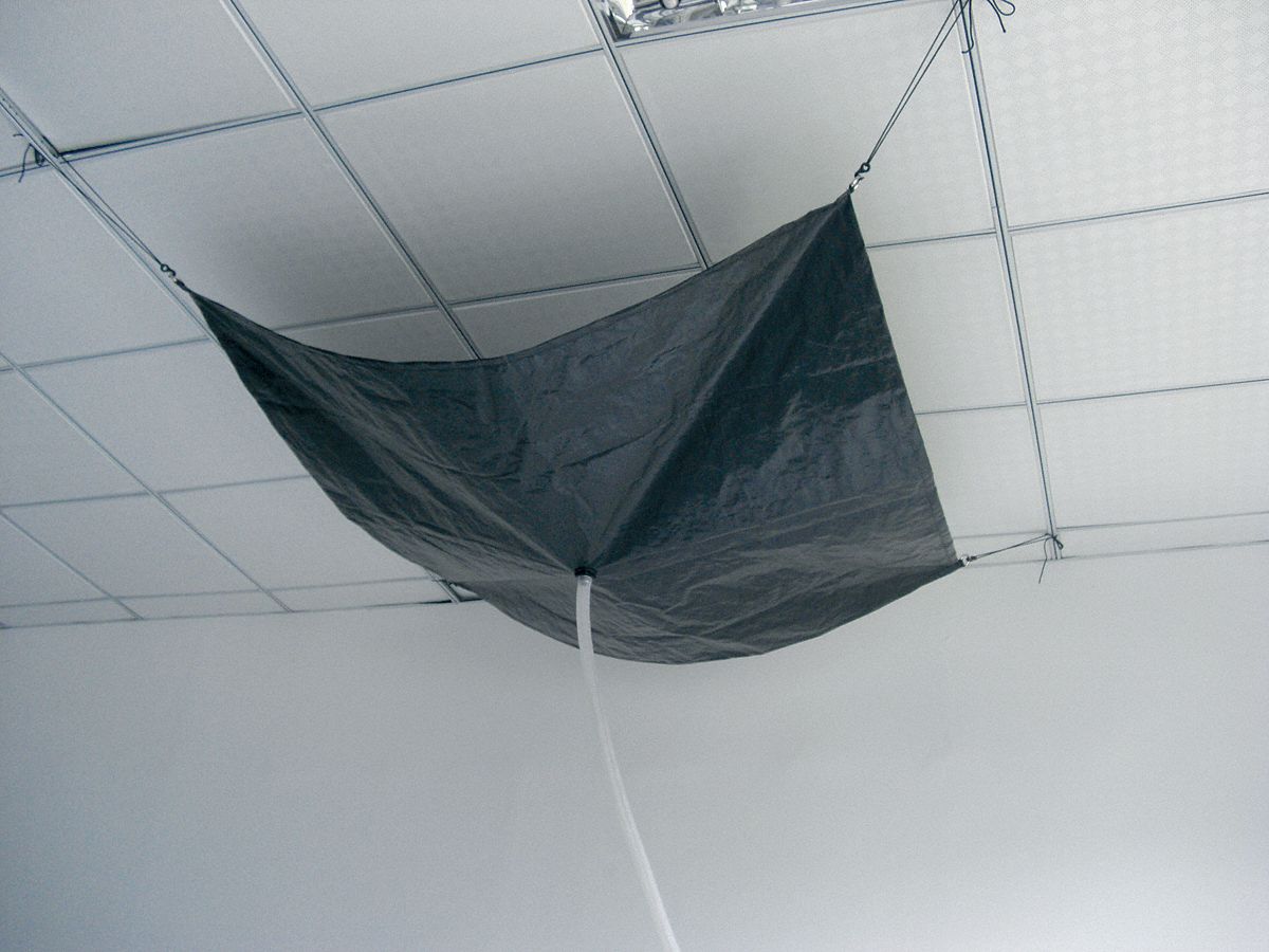 Roof Diverter 10 Ft X 10 Ft Hang By Corners Black Polyethylene