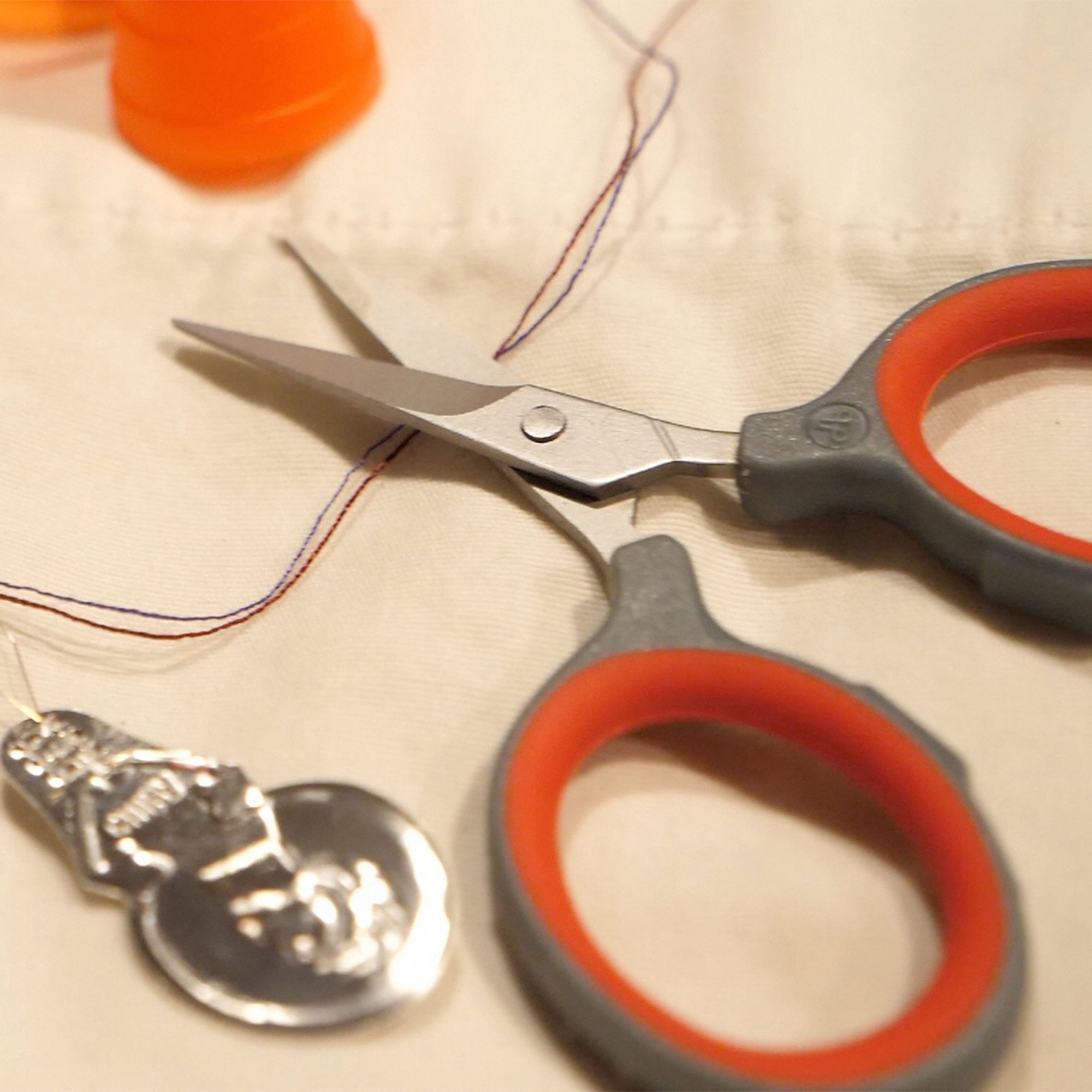 CLAUSS Fabric Shears Ambidextrous, 3 in Overall Lg, Straight, Titanium