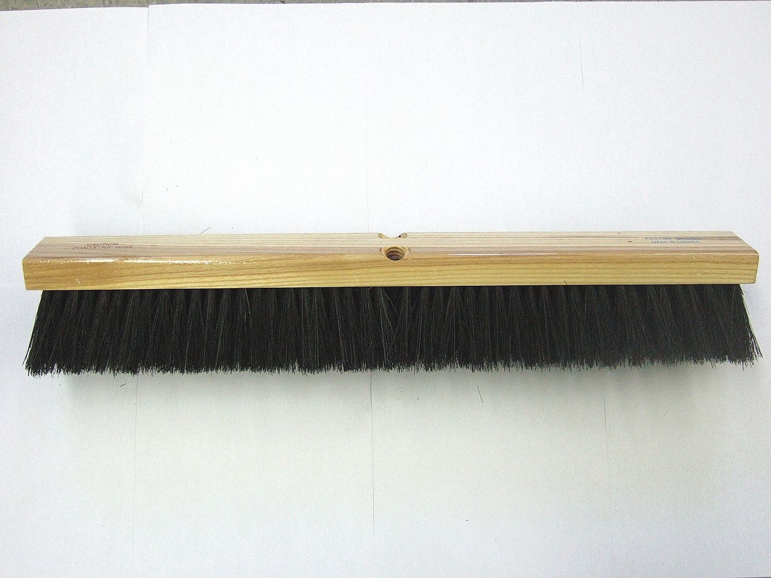 PUSH BROOM, HEAT RESISTANT, BLACK, 24 IN FACE, 2 3/4 IN TRIM, WIRE/TAMPICO