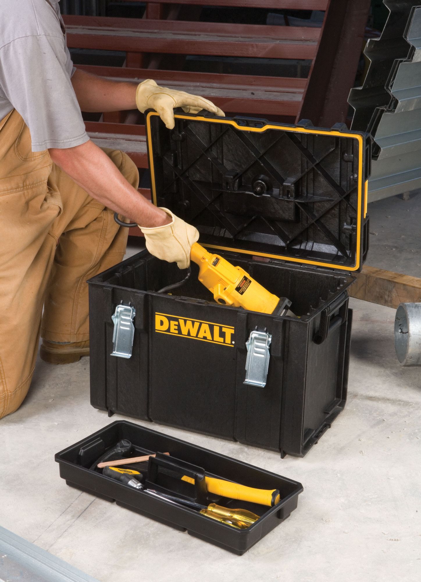 DEWALT Plastic Portable Stackable Tool Box, 16 in Overall Height, 21 5/