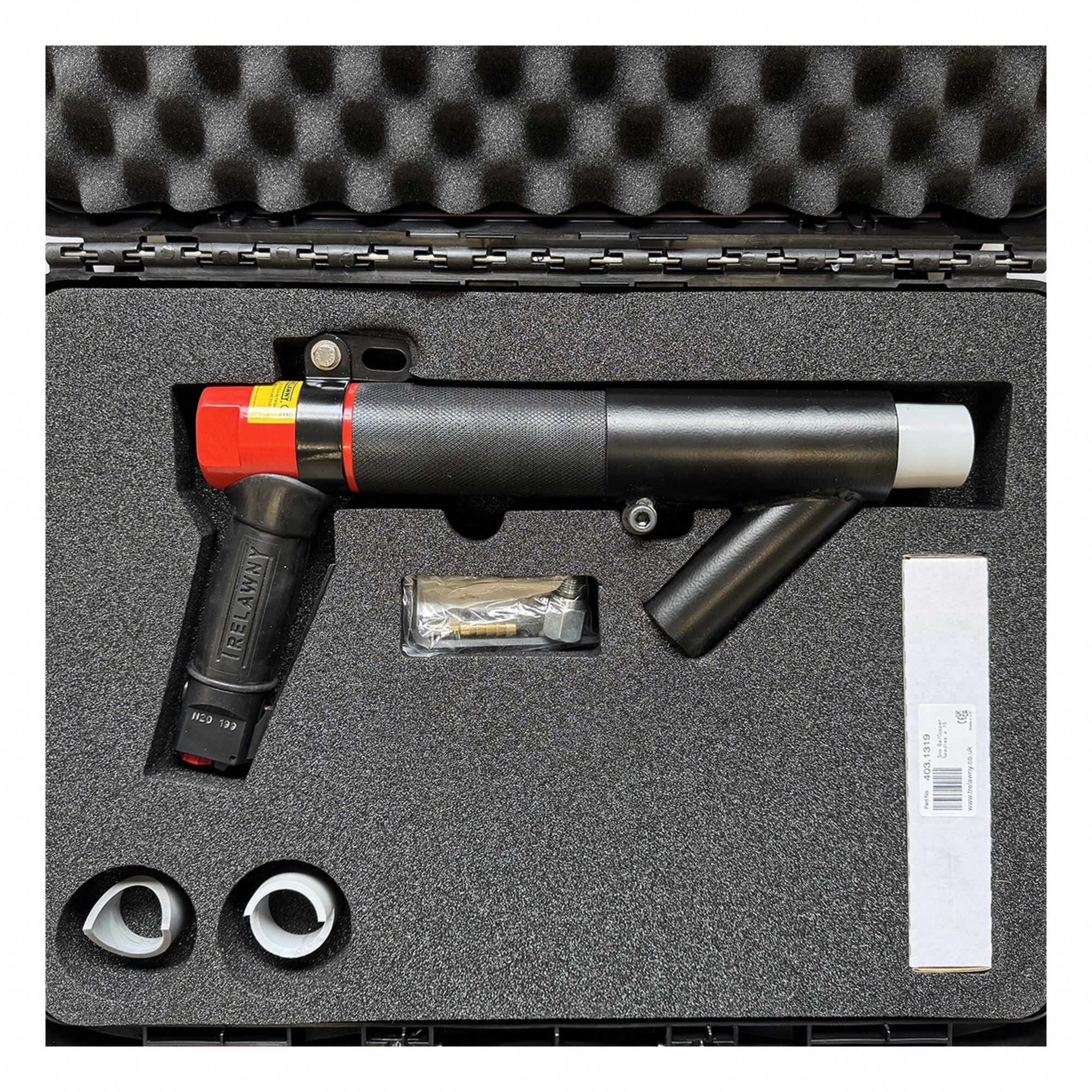CS UNITEC Needle Scaler: Heavy Duty, 30 mm Stroke Lg, 1/4 in Female NPT, 19 Needles, 2,400 bpm (MPN 139.2403). Key specifications — attr1321248: (1) Drop Protection; attr1321301: CS UNITEC.