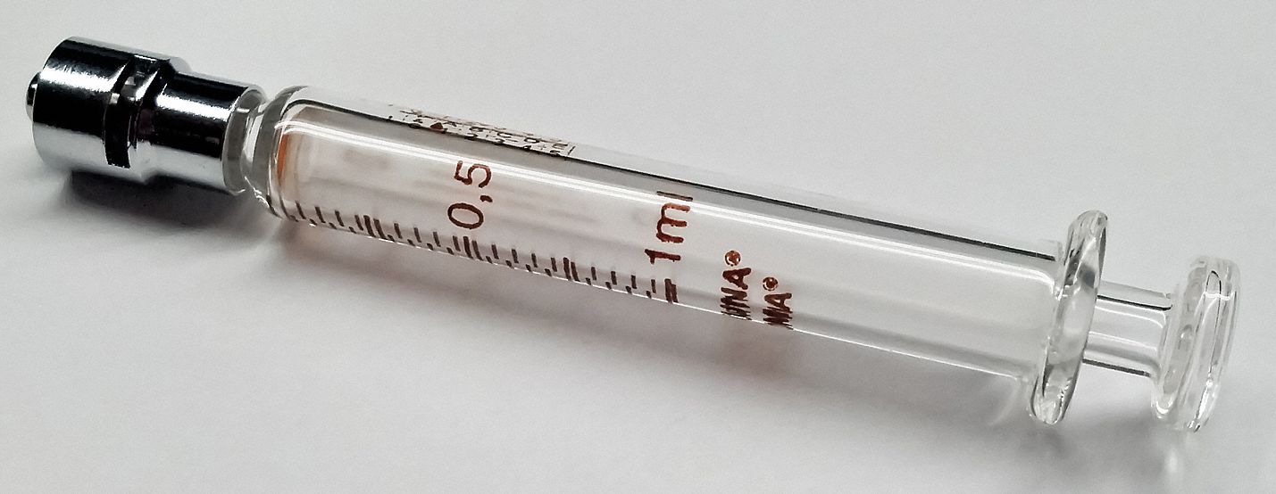 Reusable Glass Syringe: 1 mL Capacity, Glass