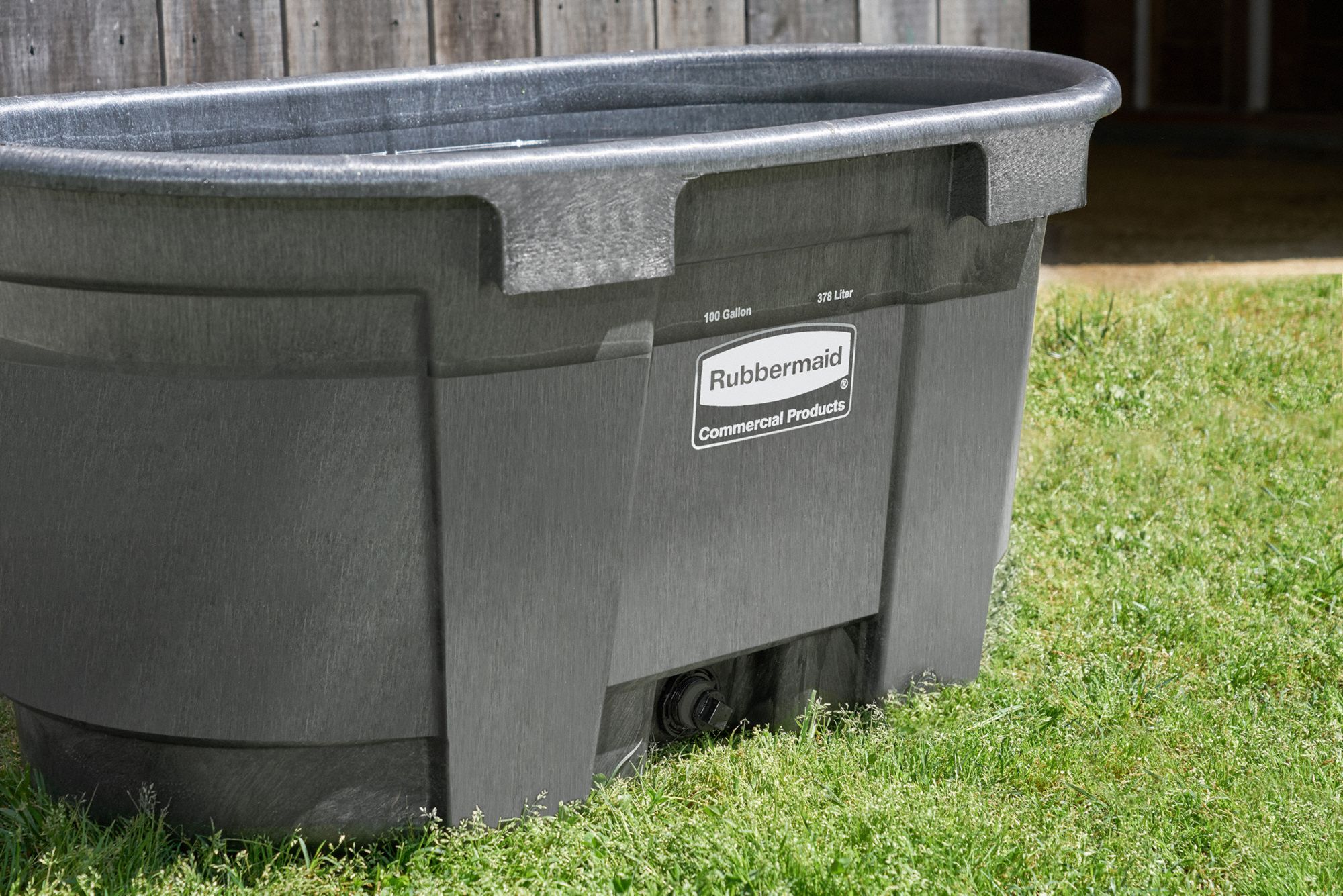 RUBBERMAID COMMERCIAL PRODUCTS Stock Tank 100 gal, 53 in x 31 in x 25