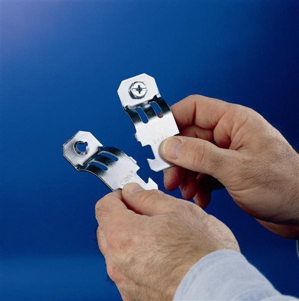 NVENT CADDY Strut Pipe Clamp: 304 Stainless Steel, 600 lb Max. Load ...