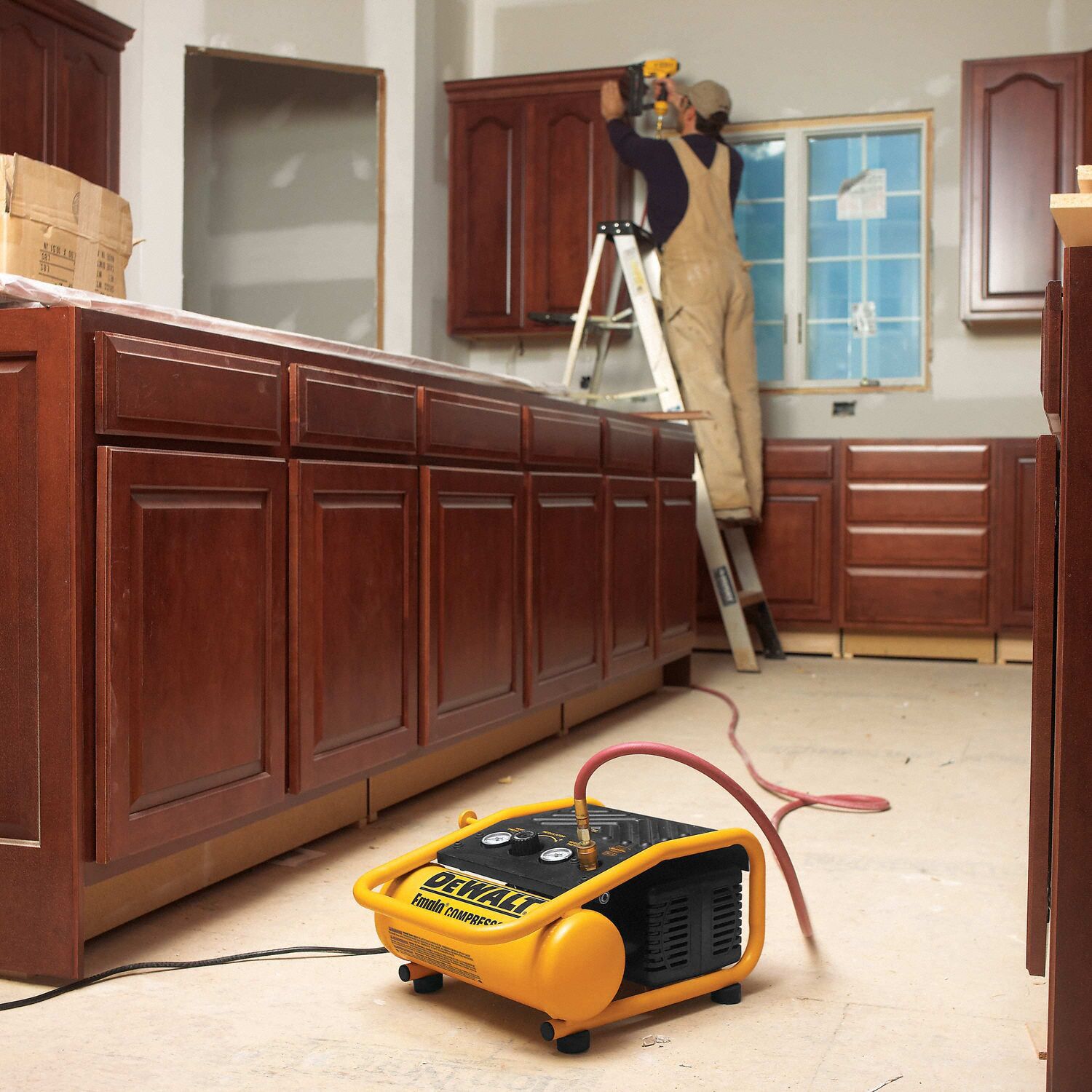 DEWALT Portable Air Compressor Quiet, Oil Free, 1 gal, Hot Dog, 0.33