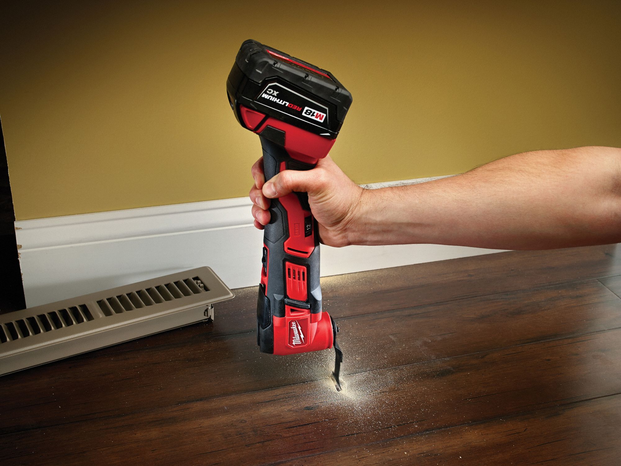 Milwaukee oscillating online tool