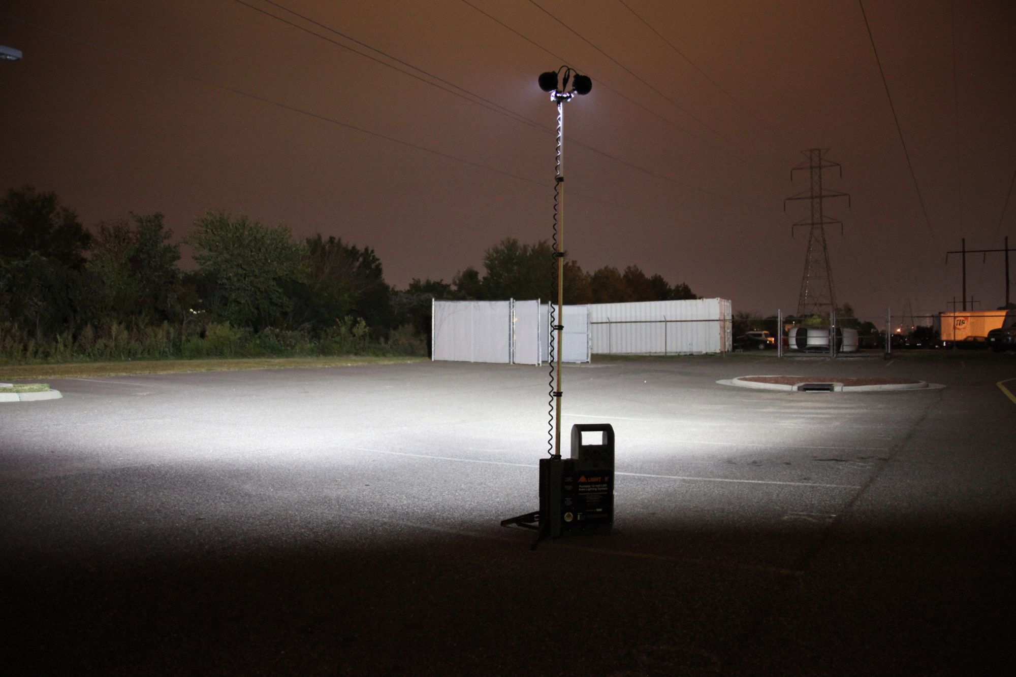 AIR SYSTEMS INTERNATIONAL Remote Area Lighting System, Floor Stand