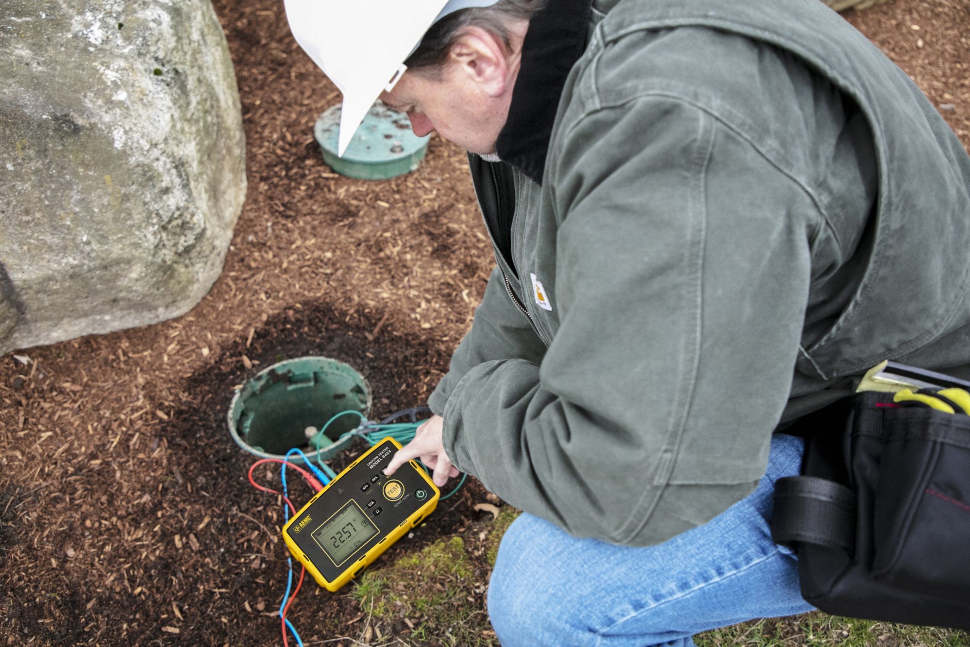 Earth Ground Resistance Tester: 8 kiloohm to 50 kiloohm, CAT IV 600V, IP65, Digital