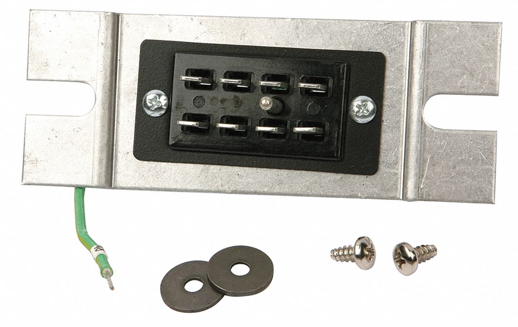 Plug Assembly and Screw, Disconnect: Fits Blodgett Brand