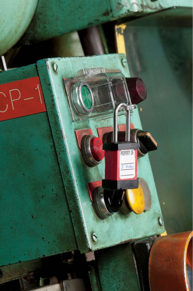 MASTER LOCK Push Button Lockout, Fits Button Dia. 22.5 mm, 30.5 mm