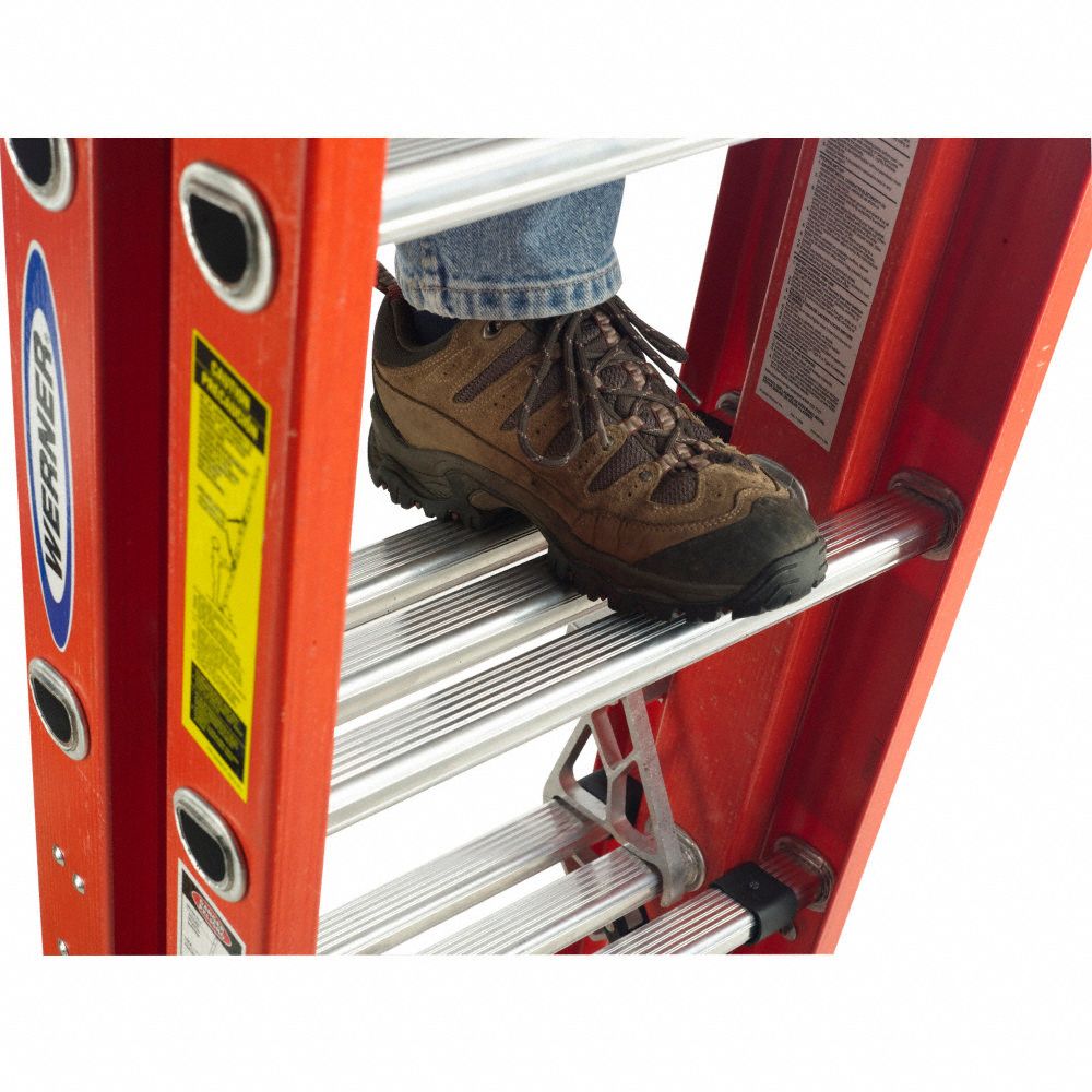 WERNER Extension Ladder 32 ft Industry Ladder Size, 29 ft Extended