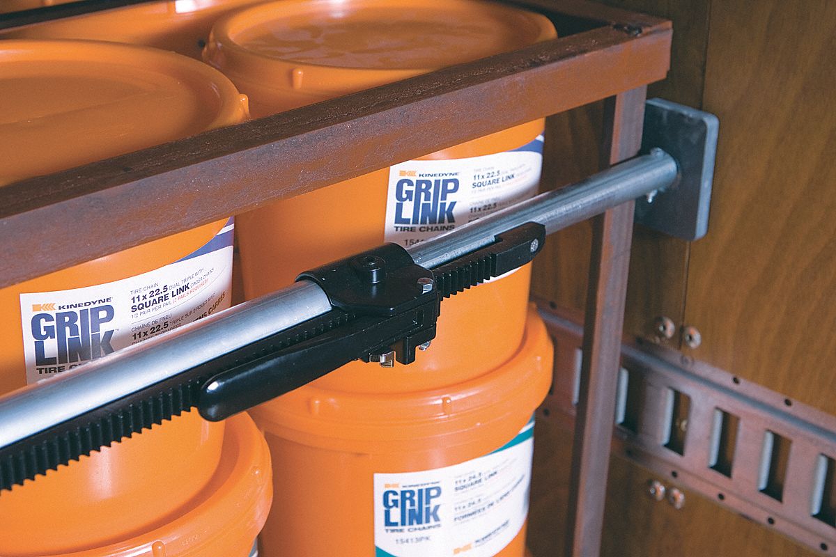 CARGO BAR, CARGO BAR, 89½ IN OVERALL EXTENDED L, 90 IN MIN ADJUSTMENT L, ALUMINUM, ROUND