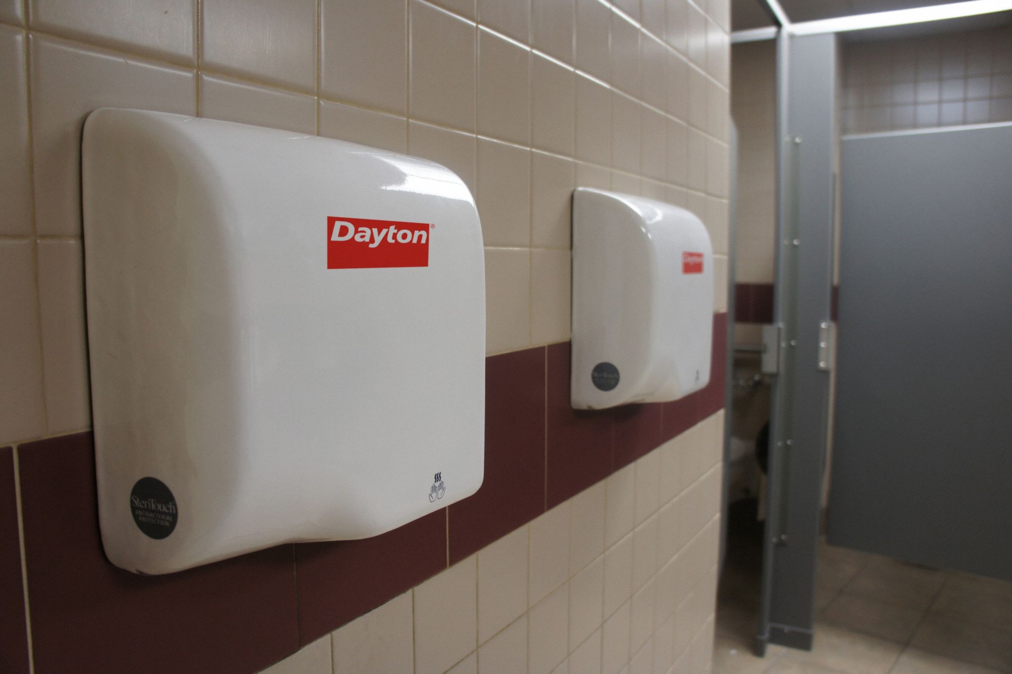 DAYTON Cast Aluminum, Fixed Nozzle, Automatic, Hand Dryer 22UZ68
