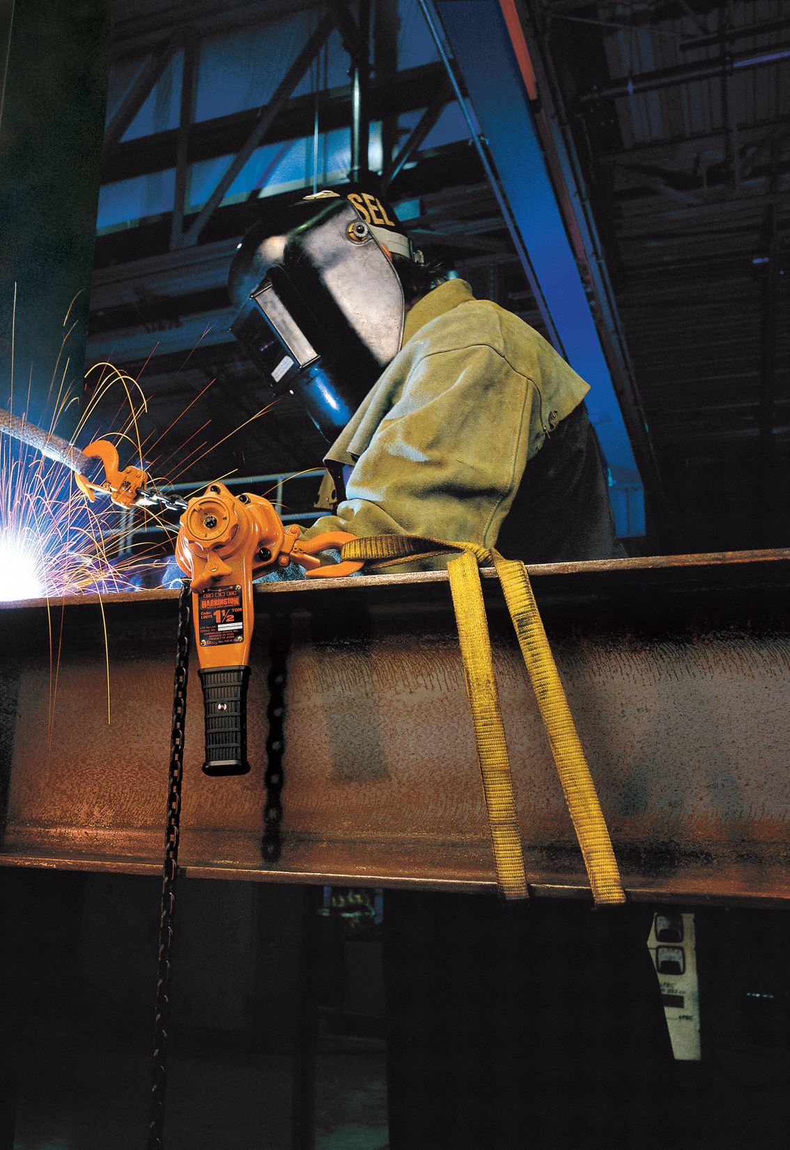 HARRINGTON Lever Chain Hoist, 2,000 lb Load Capacity, 15 ft Hoist Lift