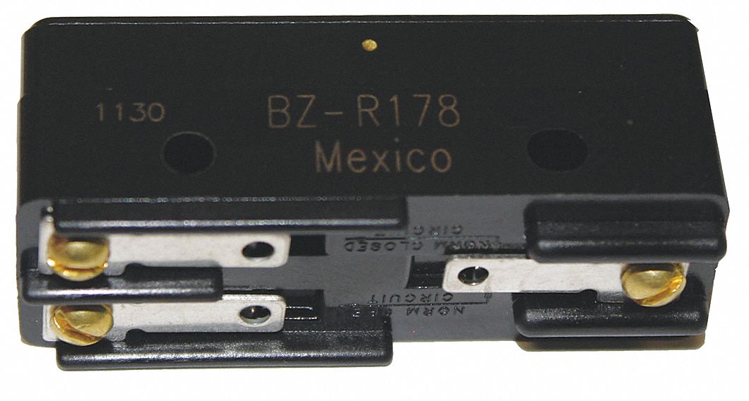 Snap Action Switch: Plunger Actuator, 1NO/1NC, Solder