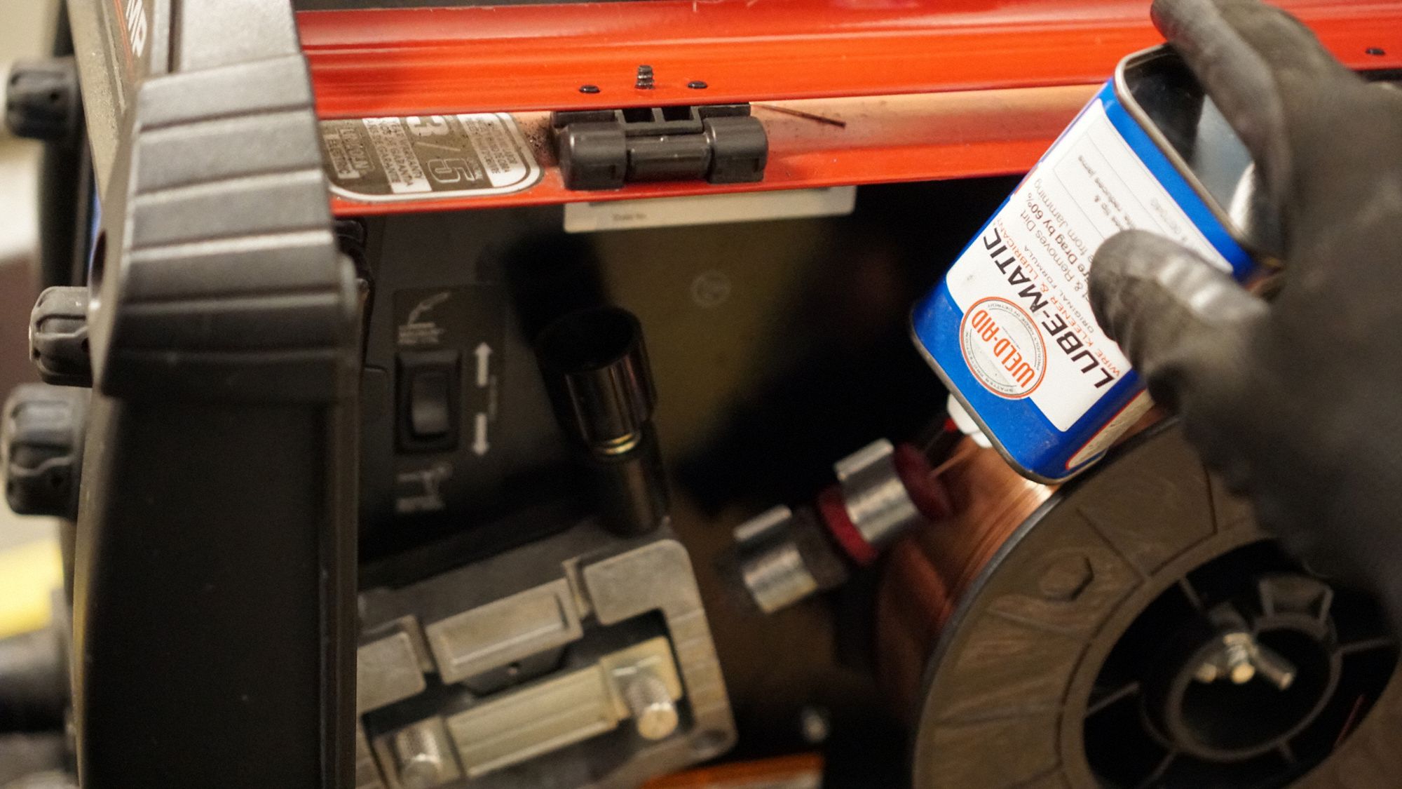 WELD AID LubeMatic Liquid 3.75 oz. can 24A426007040 Grainger