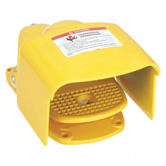 SQUARE D Heavy Duty Foot Switch: SPDT, 120 to 600V AC, 13/2/4, 15, Steel,  Yellow, Momentary