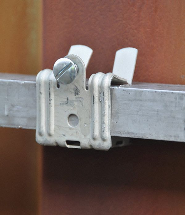 NVENT CADDY HammerOn Beam Clamp Steel, 5/16 in to 1/2 in, 1/4 in20