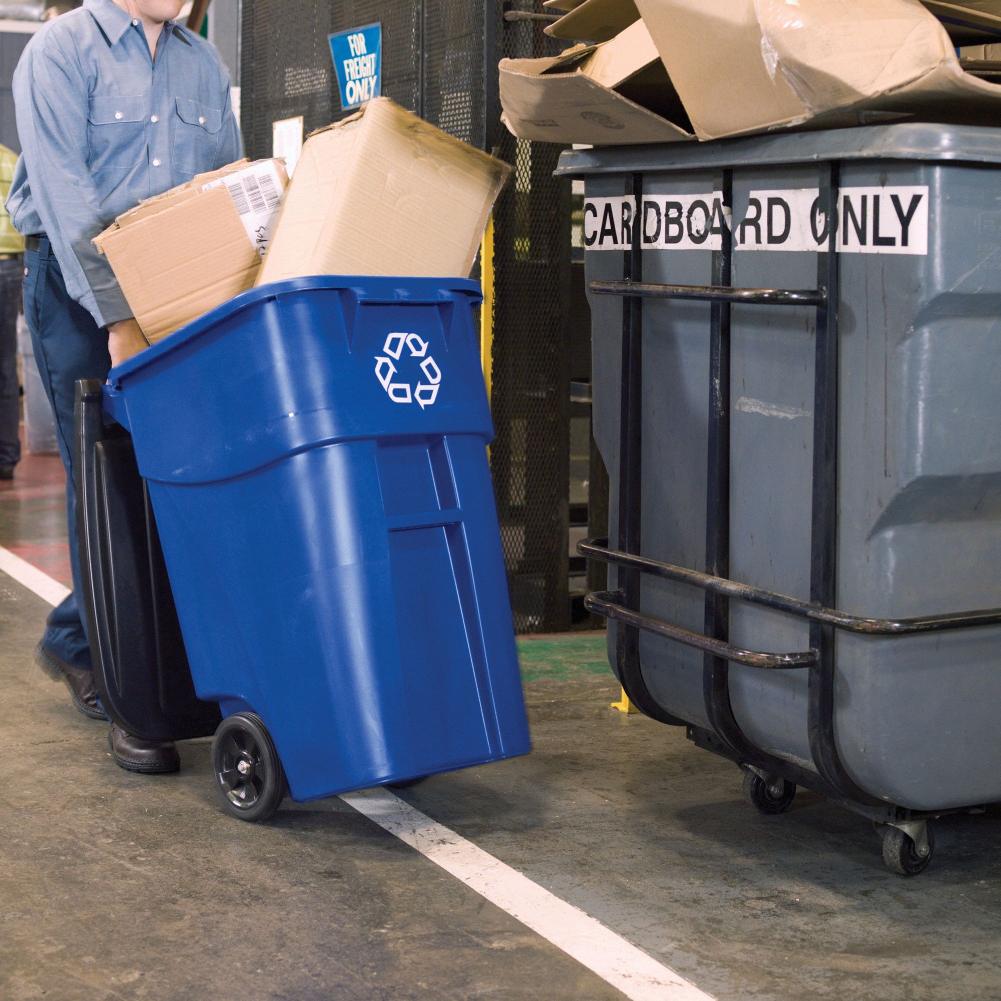Recycle Blue Plastic Bin 24x15x13.5 & delivery - tools - by owner