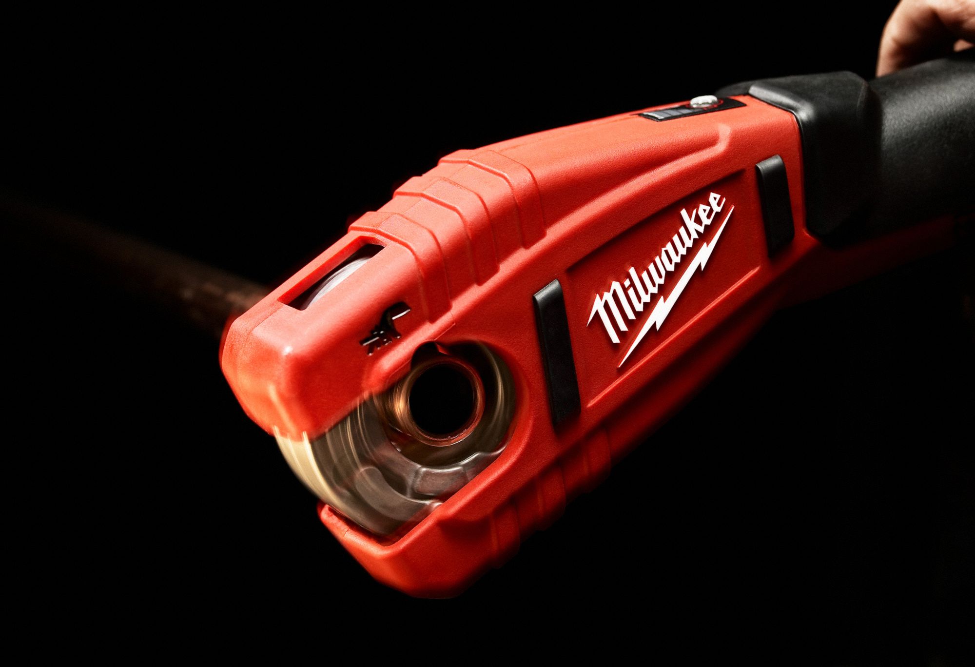MILWAUKEE Cordless Tube Cutter Kit, 12V 2PYX8247121 Grainger