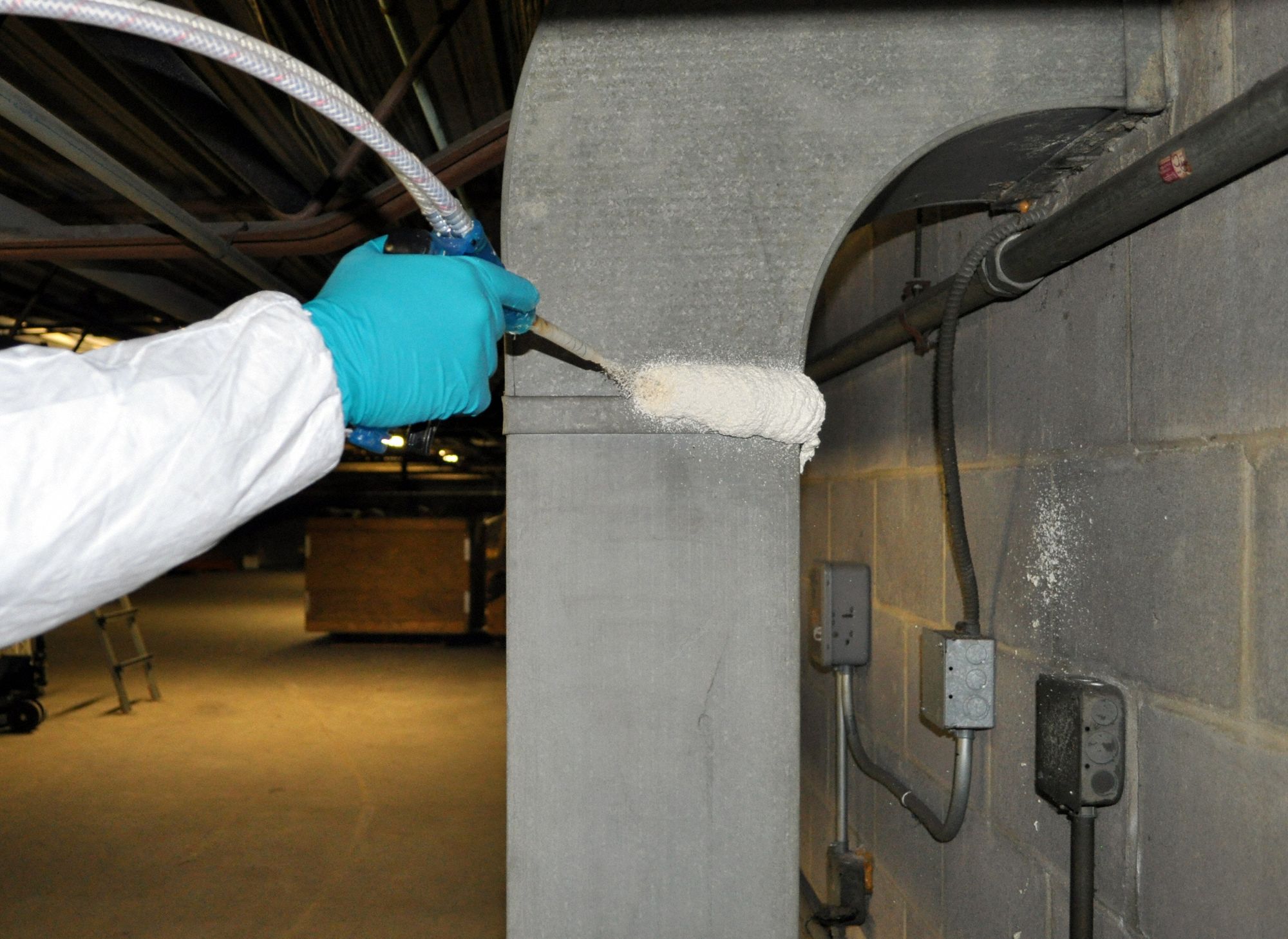 HANDIFOAM Insulating Spray Foam Insulation Kit 2 Components, 41 lb