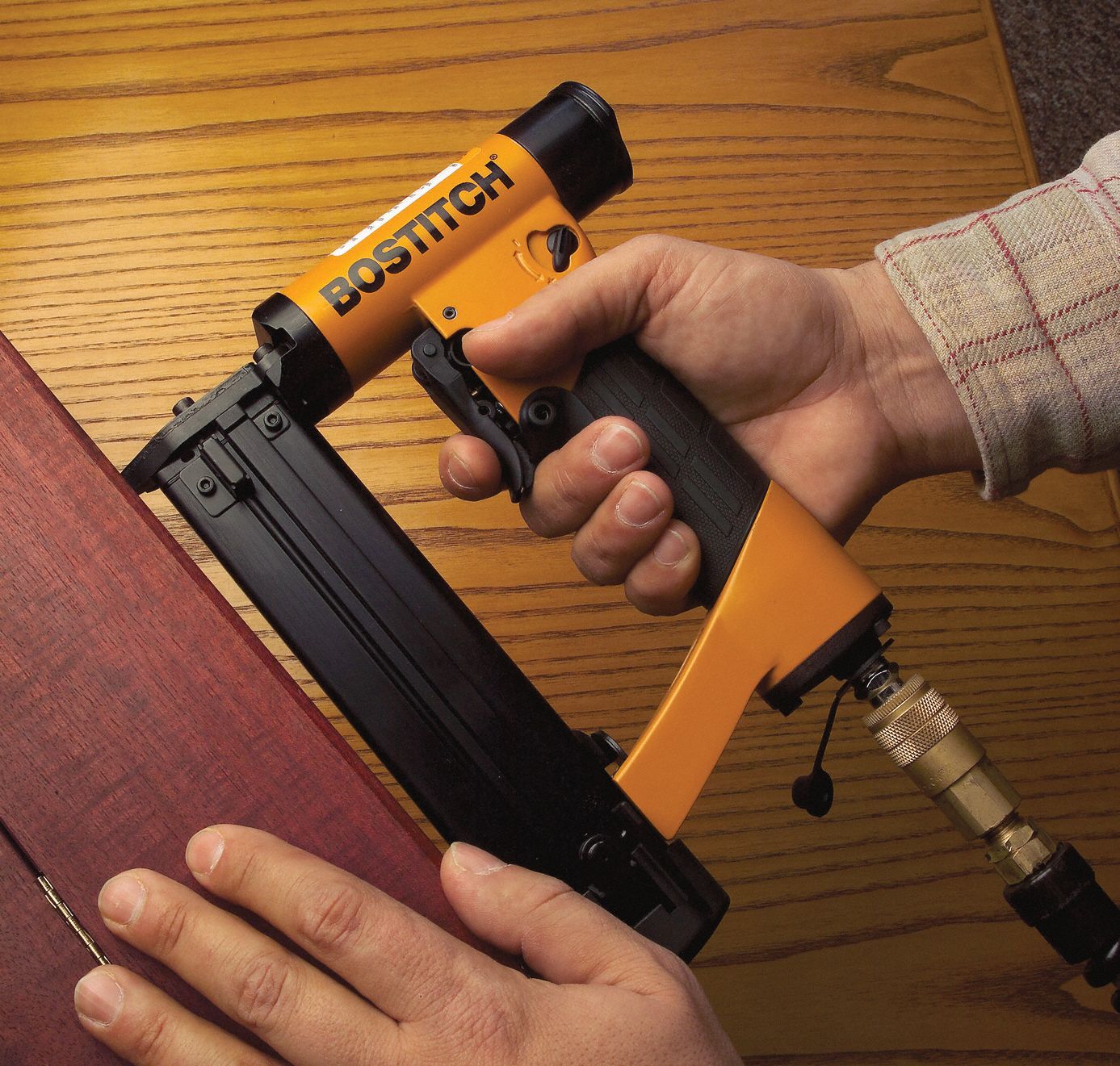 BOSTITCH Air Powered, Nail Gun Kit, Bump Firing Mode, 70 psi 2UV92HP118K Grainger