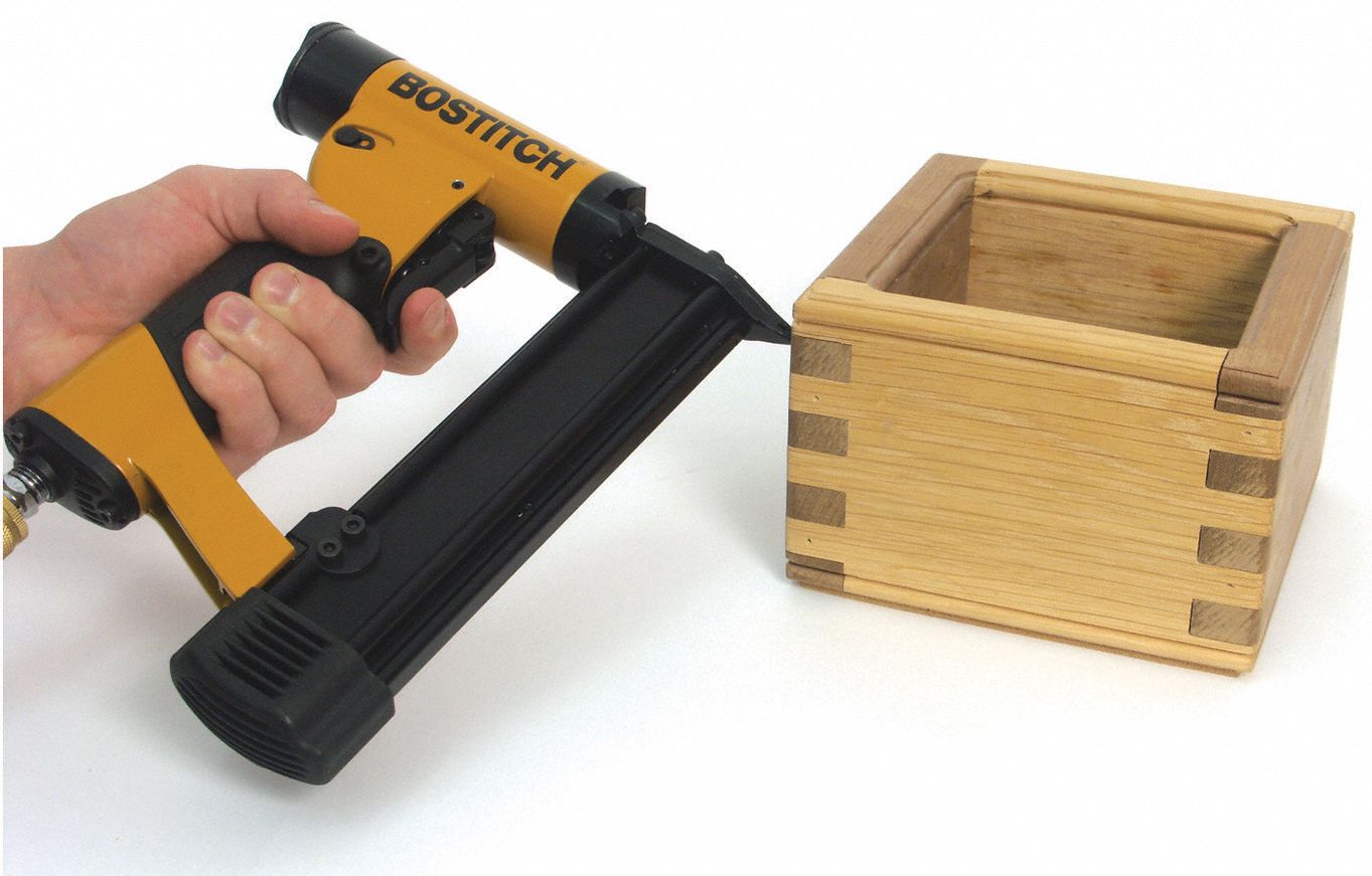 BOSTITCH Air Powered, Nail Gun Kit, Bump Firing Mode, 70 psi 2UV92