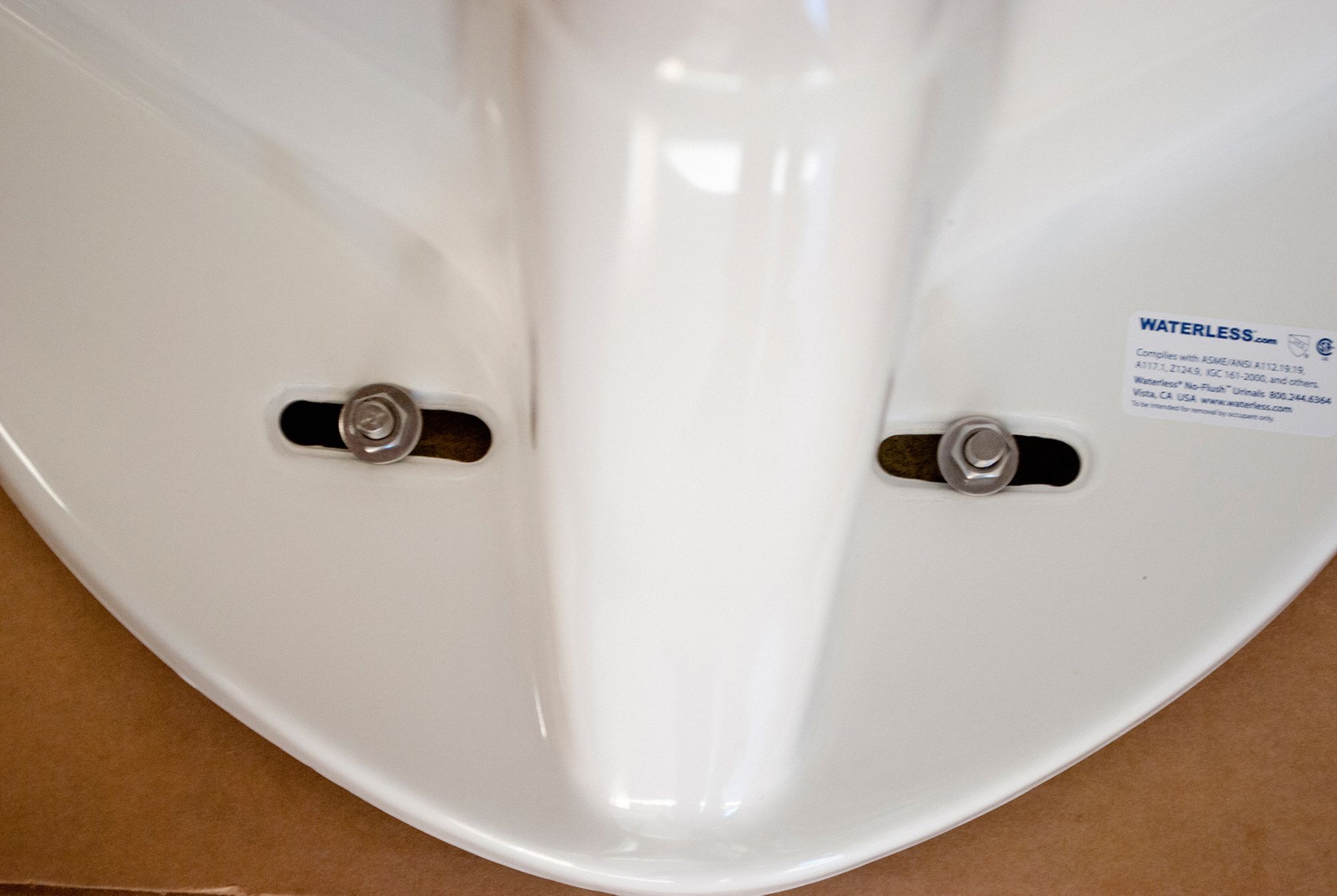 WATERLESS NOFLUSH URINAL High Performance Composite/Fiberglass, White