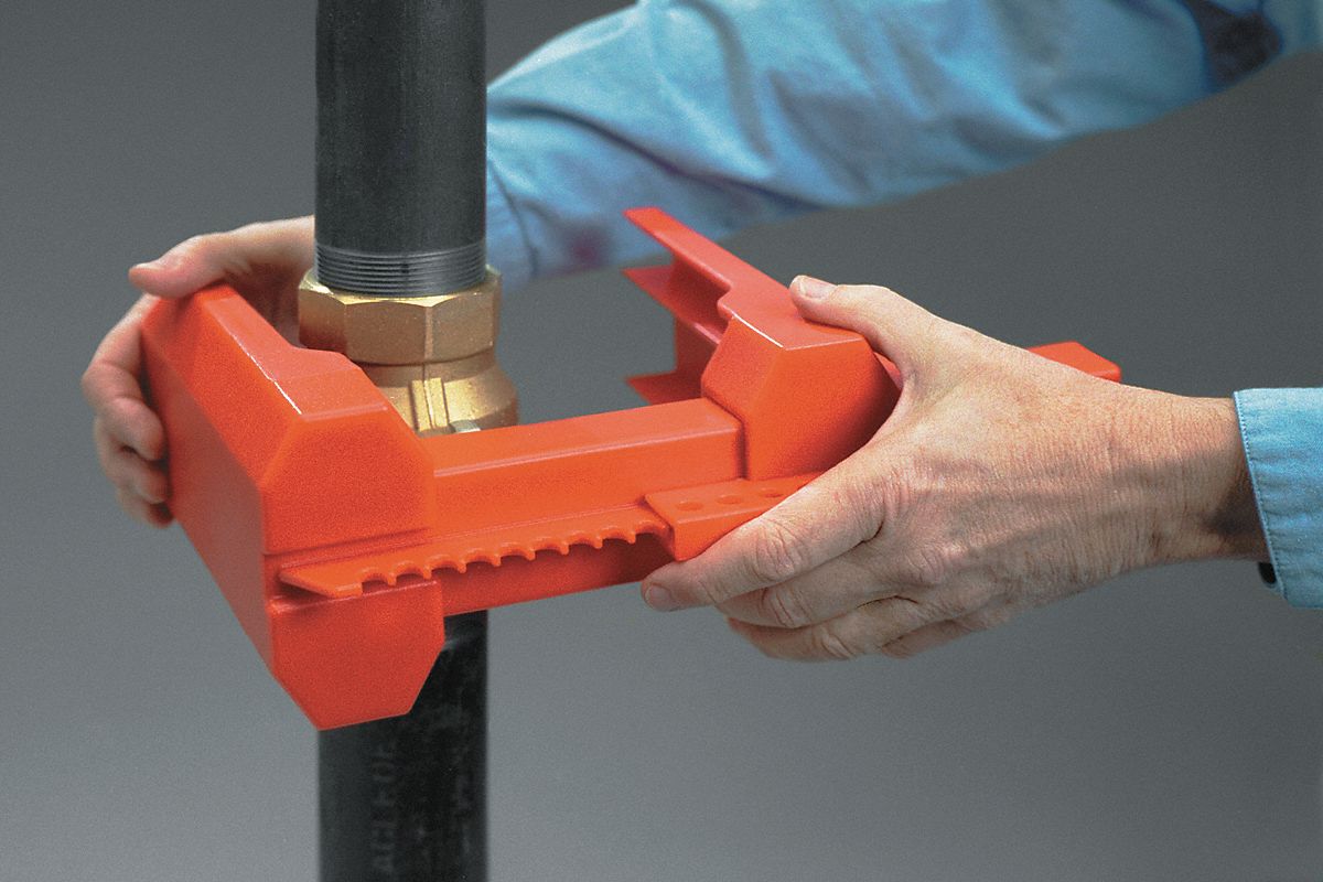 BRADY Ball Valve Lockout, Polypropylene, Red 2VU39BS07ARD Grainger