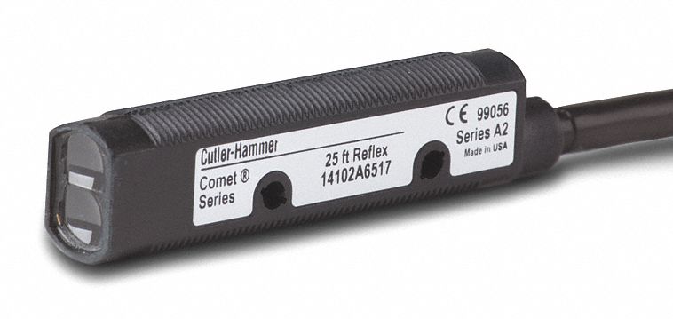 Photoelectric Sensor: M18 Threaded, Non-Terminated Cable, 10-30V DC, NPN and PNP, 2 m