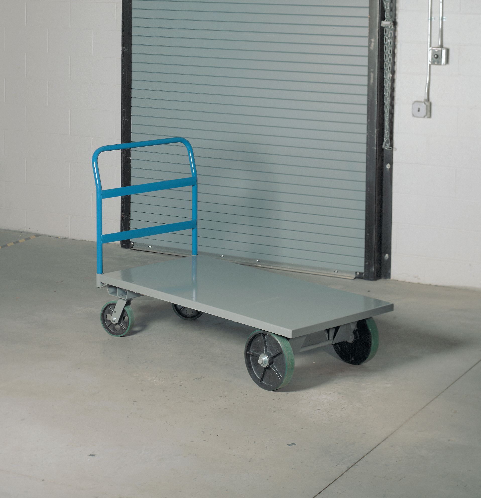 High-Capacity Steel-Deck Platform Truck: 4, 000 lb Load Capacity, 50 in x 30 in x 43 in
