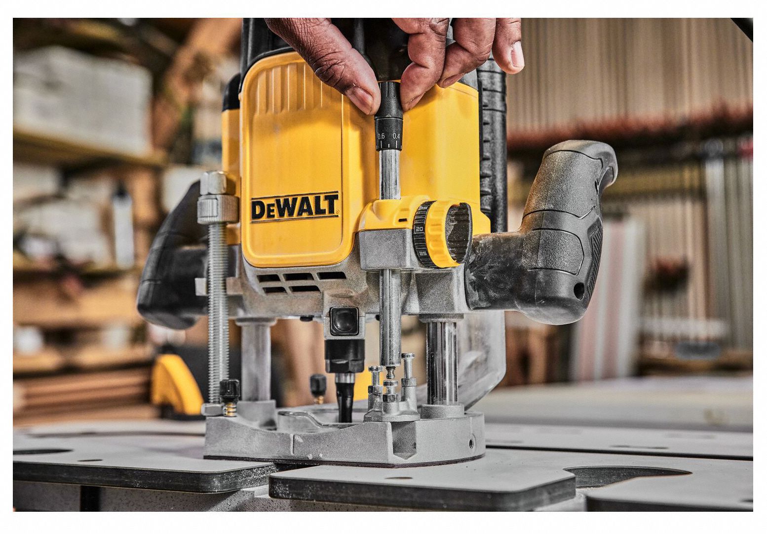 DEWALT Router: Full-Size, Plunge Base, 3 hp, Variable Speed, 22,000 RPM ...