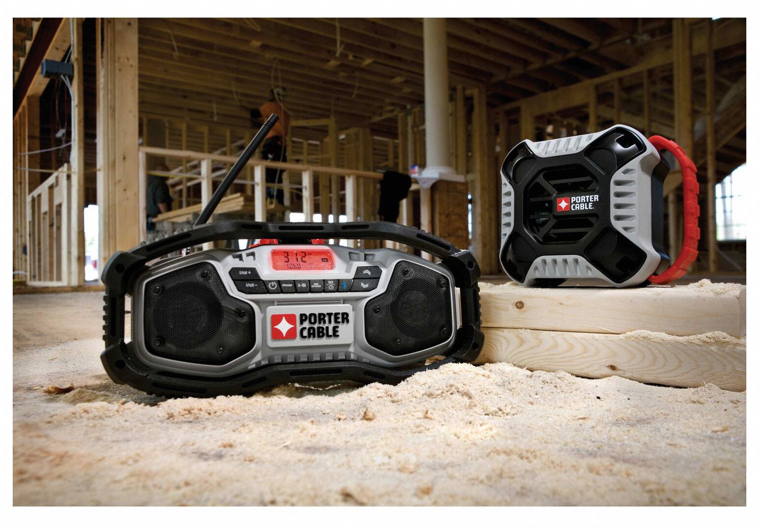 PORTER CABLE Radio 20V MAX*, Bare Tool, AM/FM/Auxiliary/Bluetooth, USB