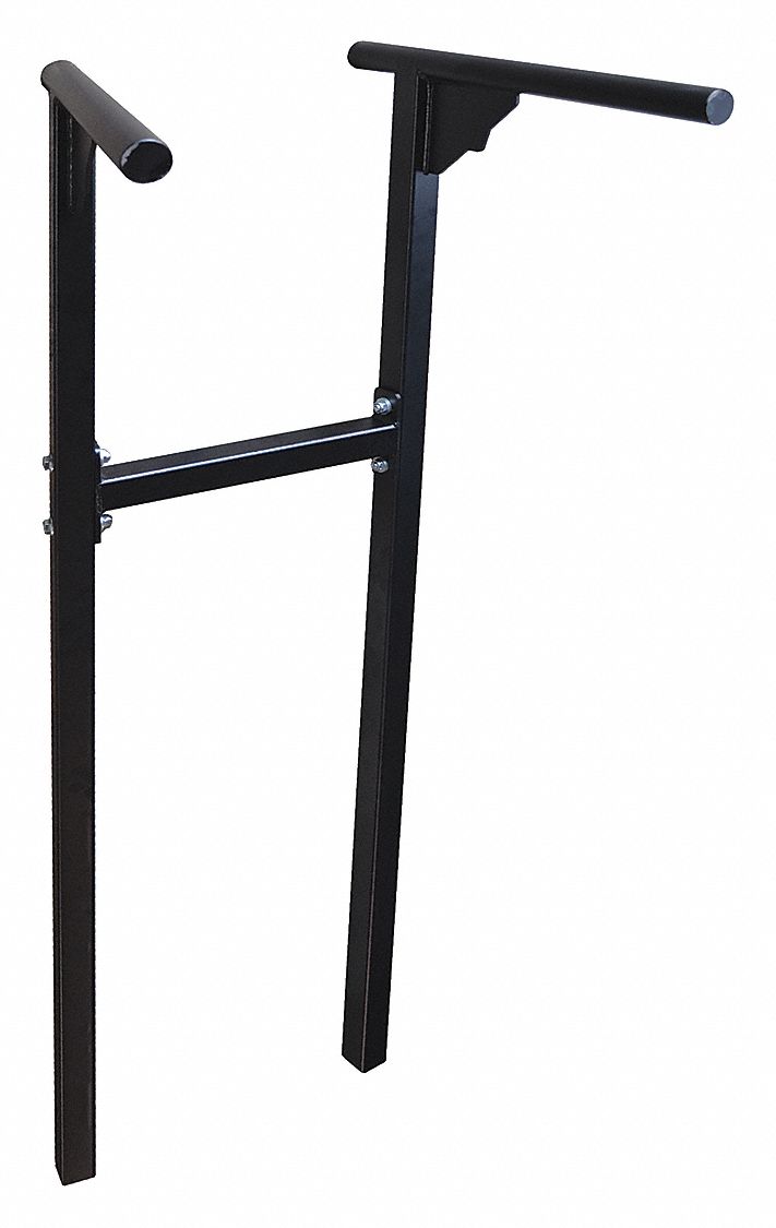 Pull Up Bars & Dip Stations