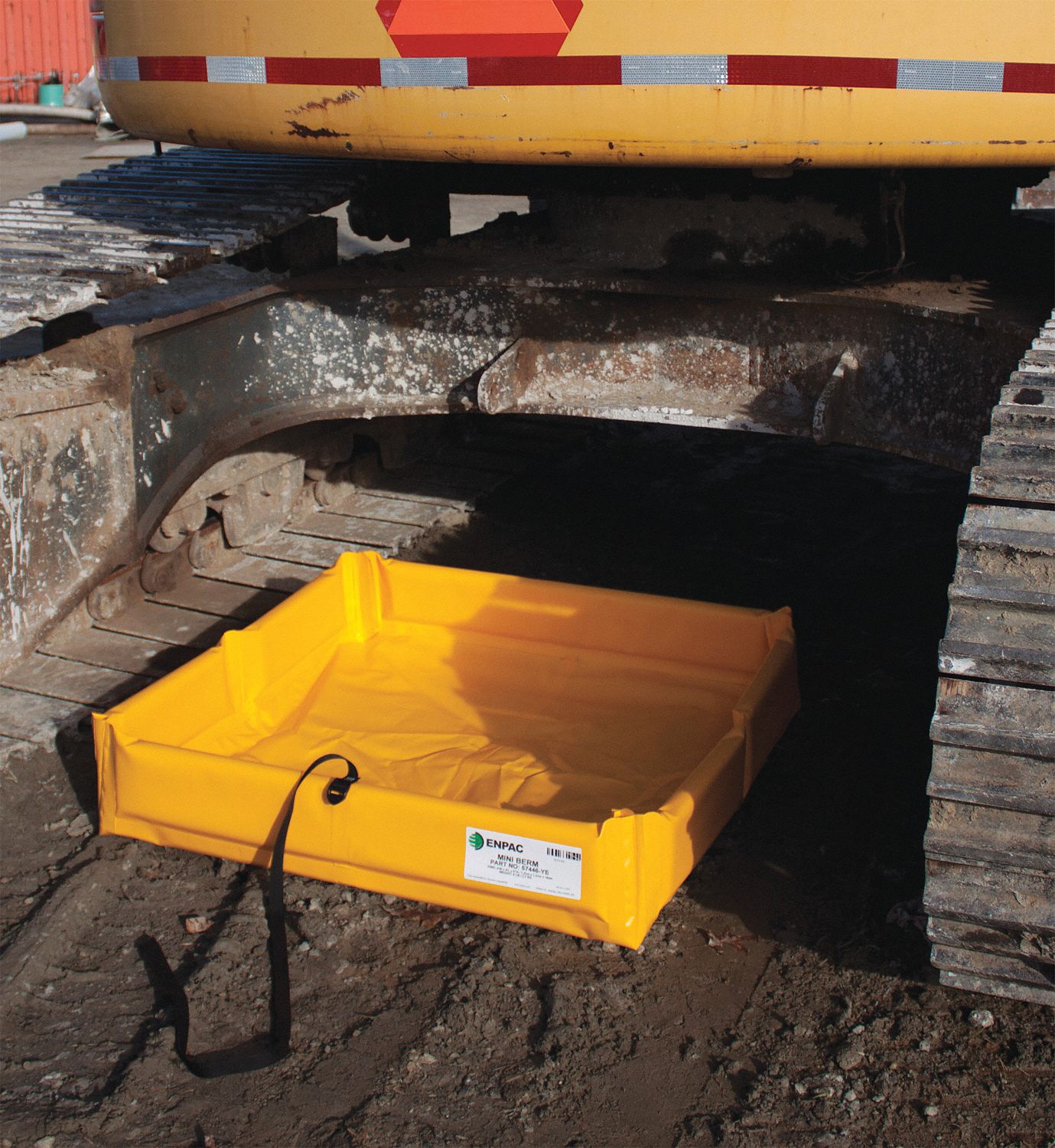 SPILL CONTAINMENT BERM, 48 X 72 IN, 59 GALLON CAPACITY, PVC, YELLOW