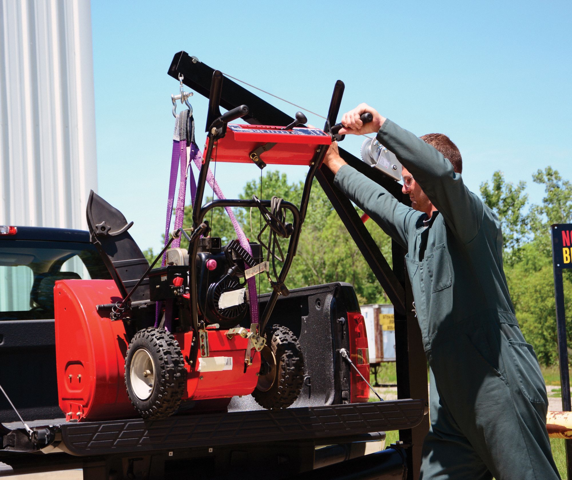 VESTIL Davit Crane, 600 lb, Reach 47 in, Lift Range 0 in to 84 in 32UT12WTJHITCH Grainger