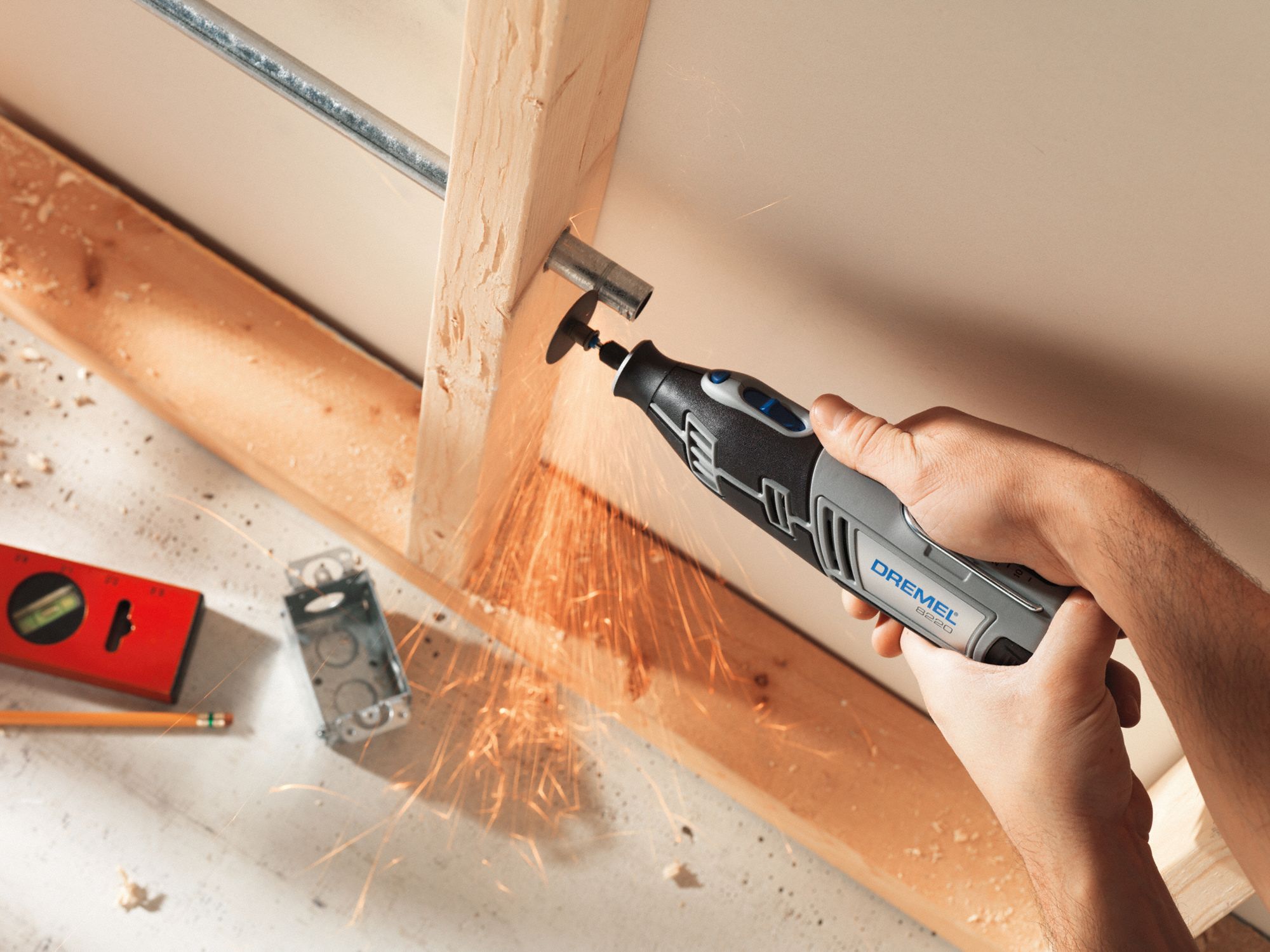 DREMEL Rotary Tool Kit 35,000 RPM Max. Speed, Variable Speed, 1/8 in