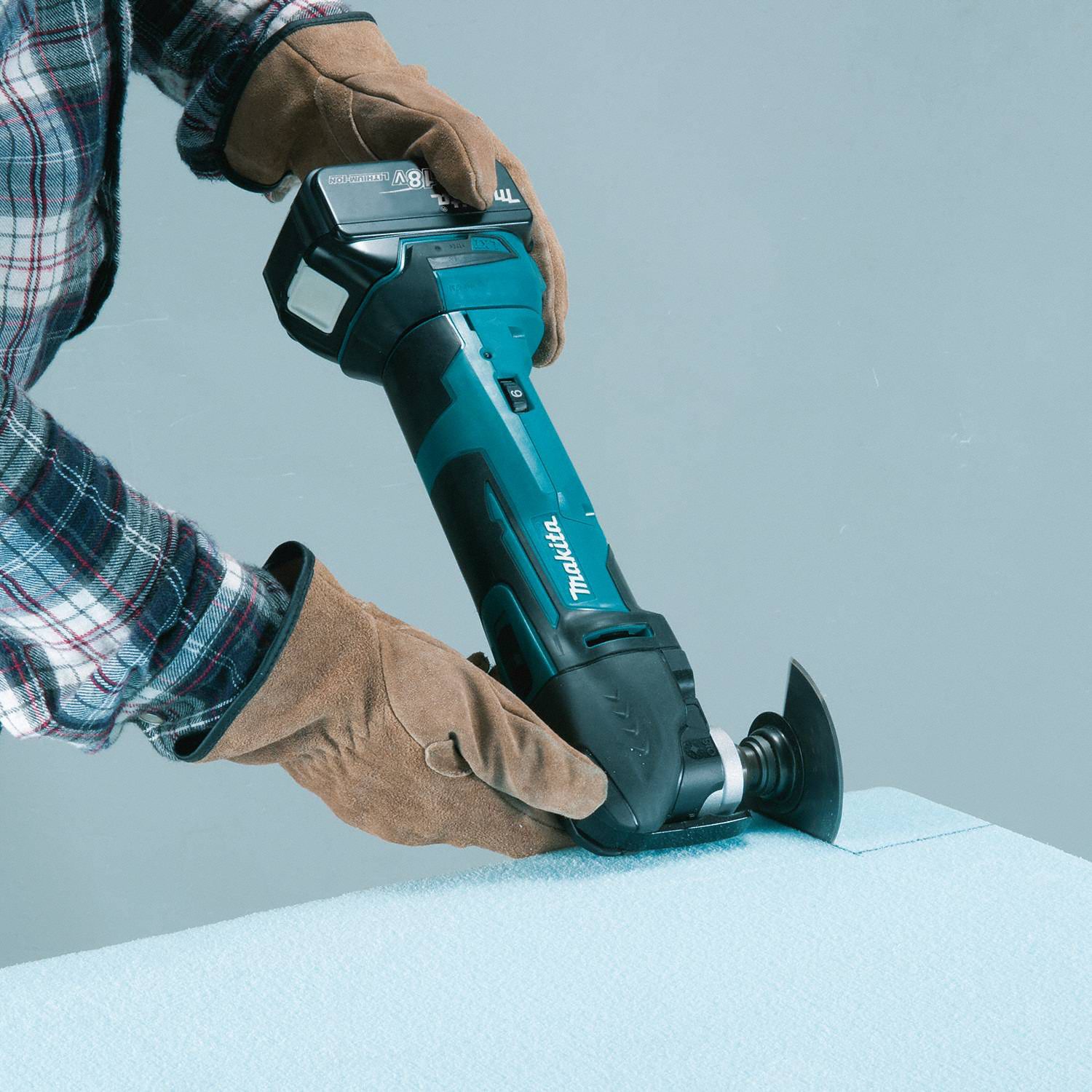 MAKITA Cordless, Oscillating Tool Kit, 3.2 ° Oscillation Angle, 18V DC