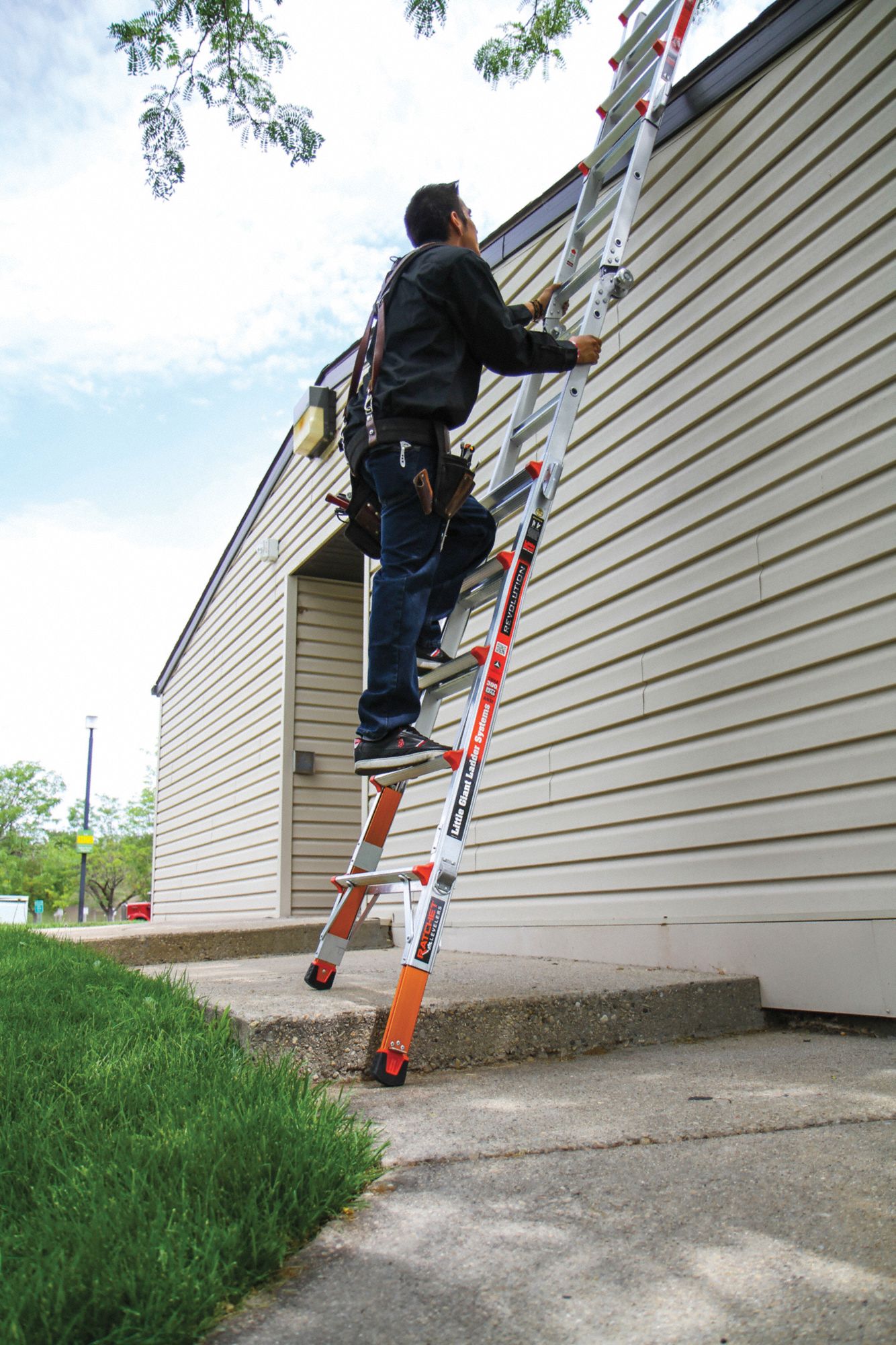 LITTLE GIANT 17 ft Aluminum Multipurpose Ladder, 300 lb Load Capacity ...