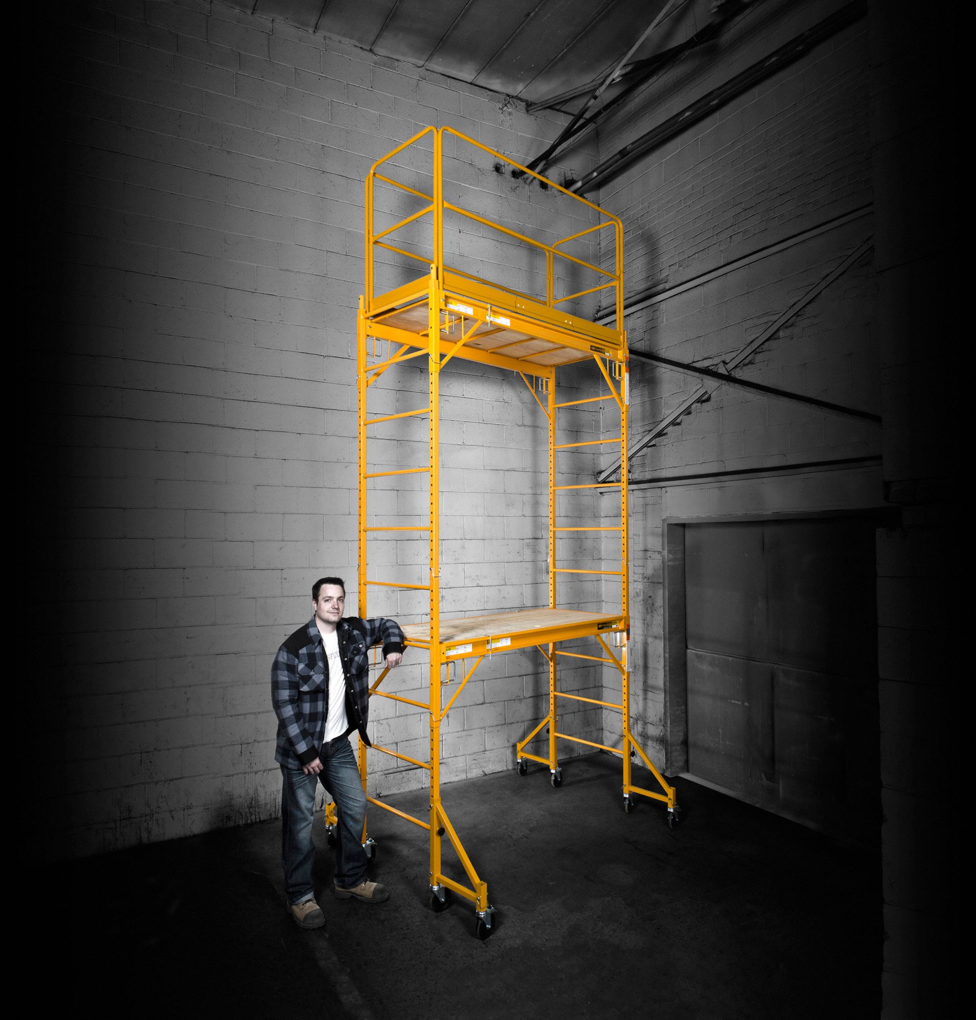 METALTECH Scaffold Tower: 12 ft Platform Ht, 14 ft 9 in Overall Ht, 58 ...