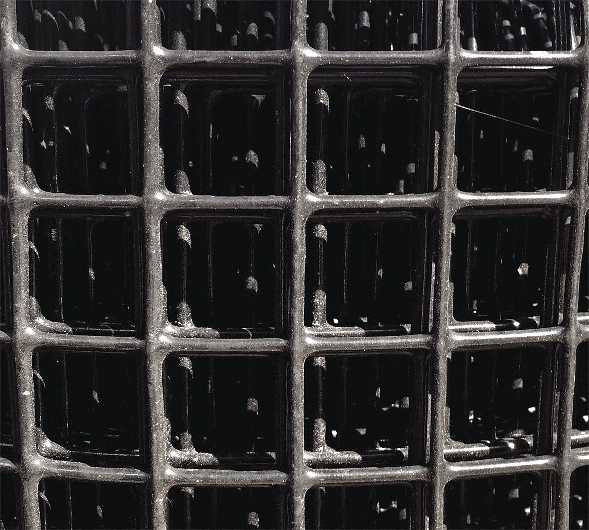 Carbon Steel Wire Mesh: 0.92 in Opening Size, 1 x 1 Mesh Size, 100 ft L, 4 ft W, 85% Open Area, PVC