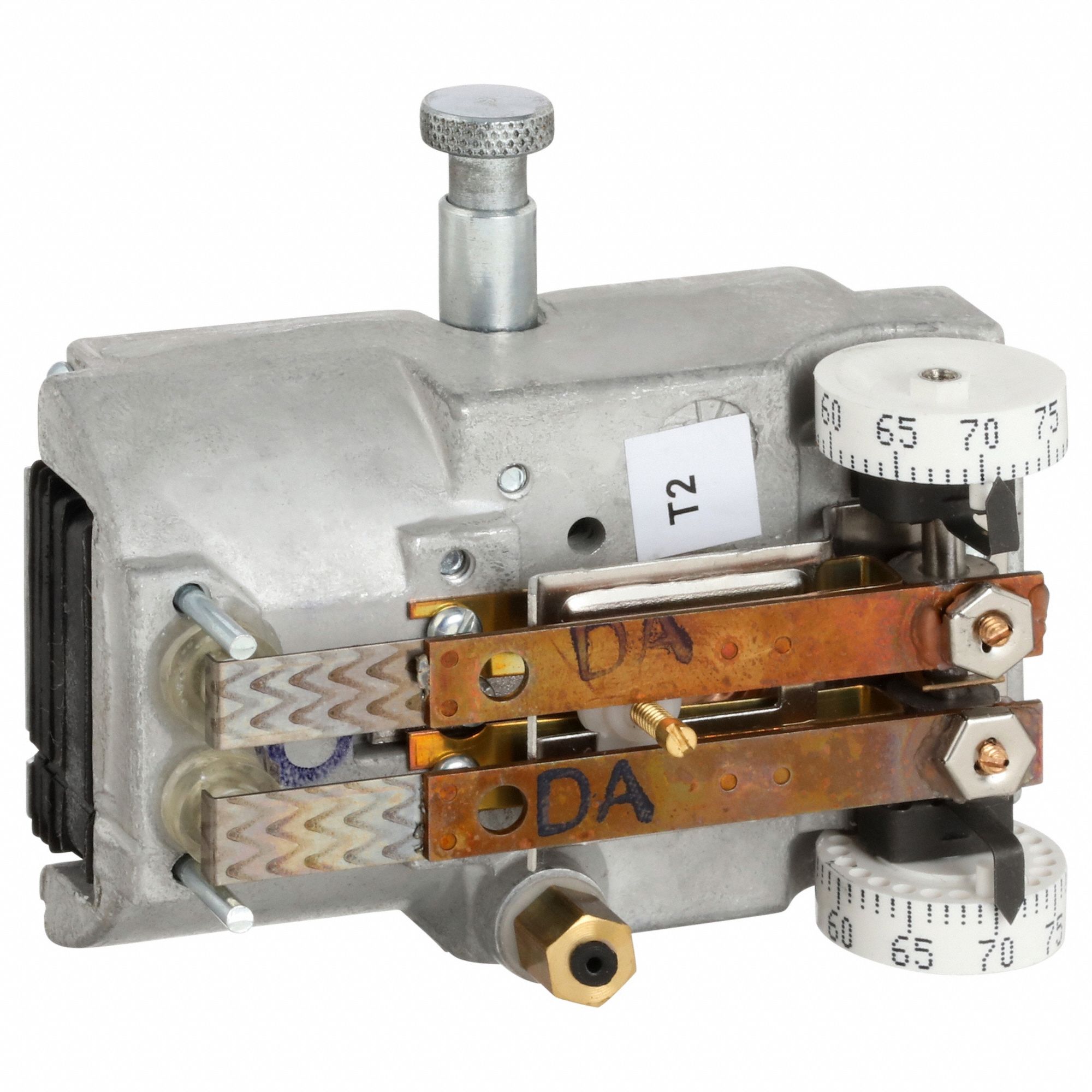 Pneumatic Thermostat: 55° to 85°F (Day/Night), Horizontal, No, Day/Night