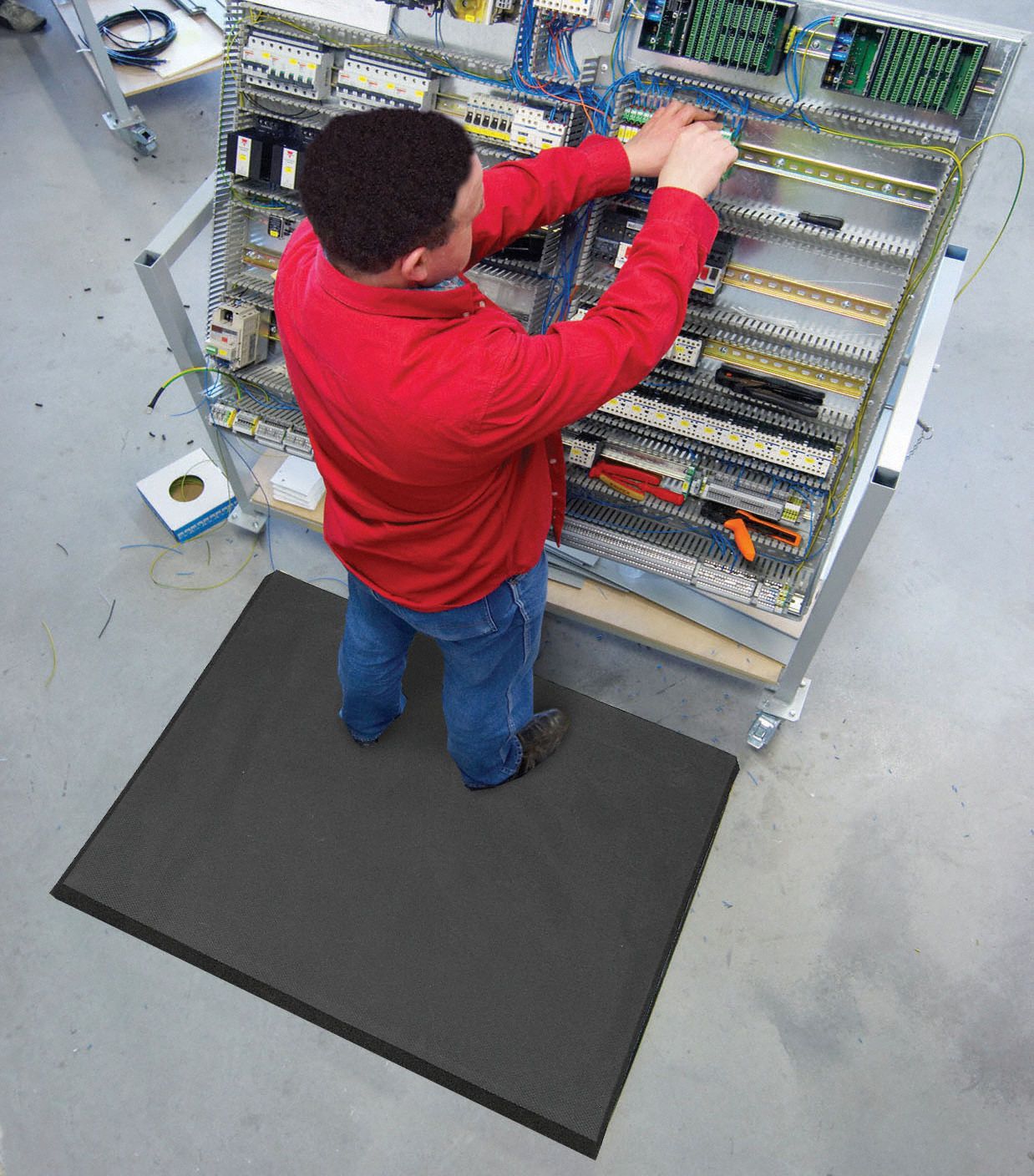 GRAINGER APPROVED Antifatigue Mat Pebble, 3 ft x 5 ft, 5/8 in Thick