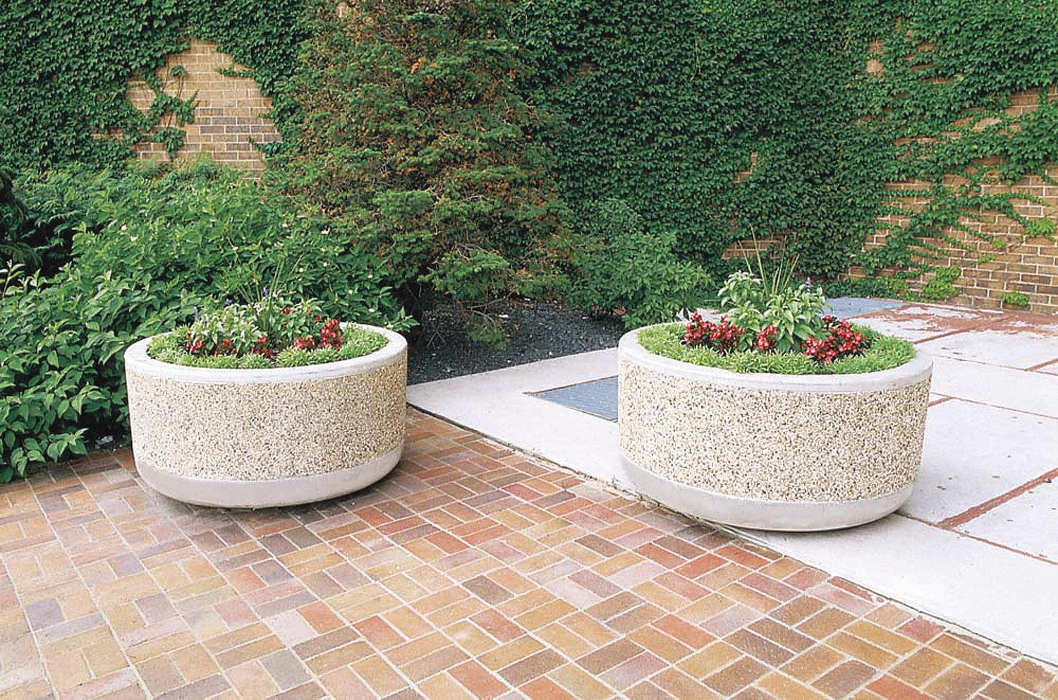 Planter, Round, 48in.Lx48in.Wx26in.H