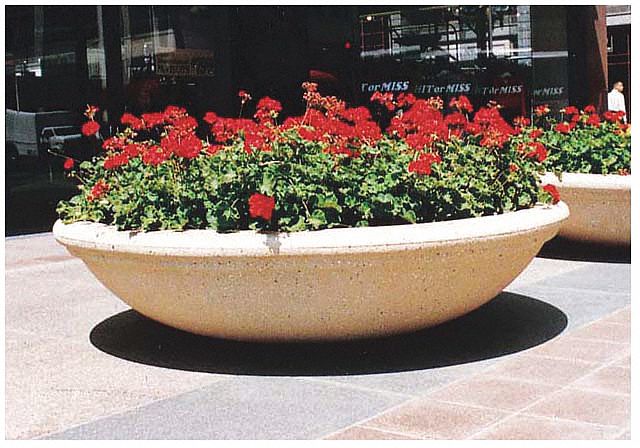 Planter, Round, 72in.Lx72in.Wx18in.H