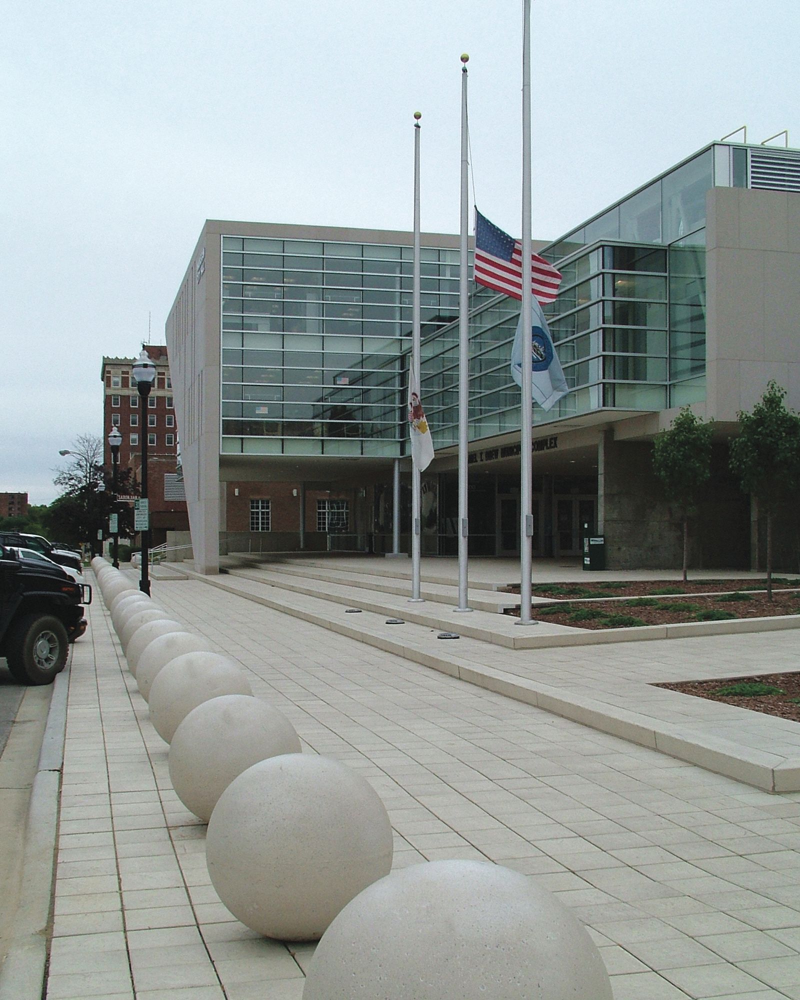 Decorative Bollard: Sphere Shape, Gray, 24 in Overall Ht, 24 in Overall Lg, 24 in Overall Wd