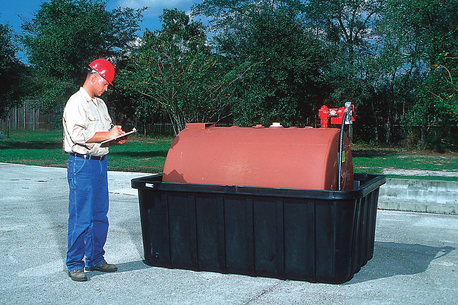 ULTRATECH Containment Sump 605 gal Spill Capacity, 90 in x 61 in x 32