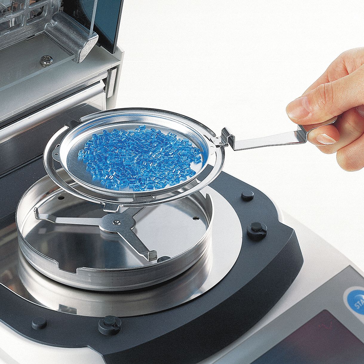 A&D WEIGHING Replacement Sample Pan, 3 In. L, PK100 3KWR3AX31