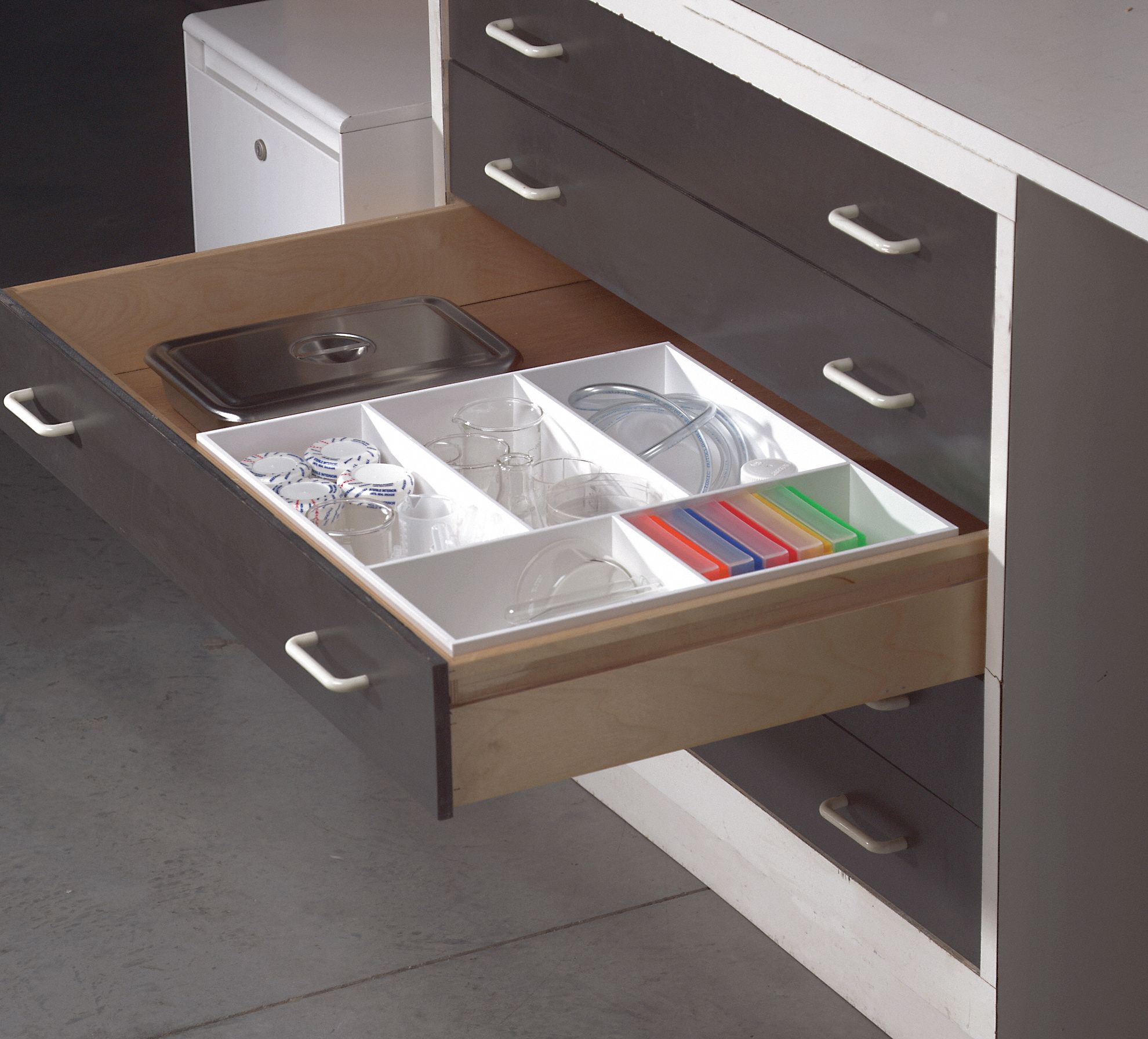 AK Drawer Organizer: Extra Deep, 4 in Ht, 17 1/2 in Wd, 19 1/2 in Dp, PVC,  5 Compartments, White